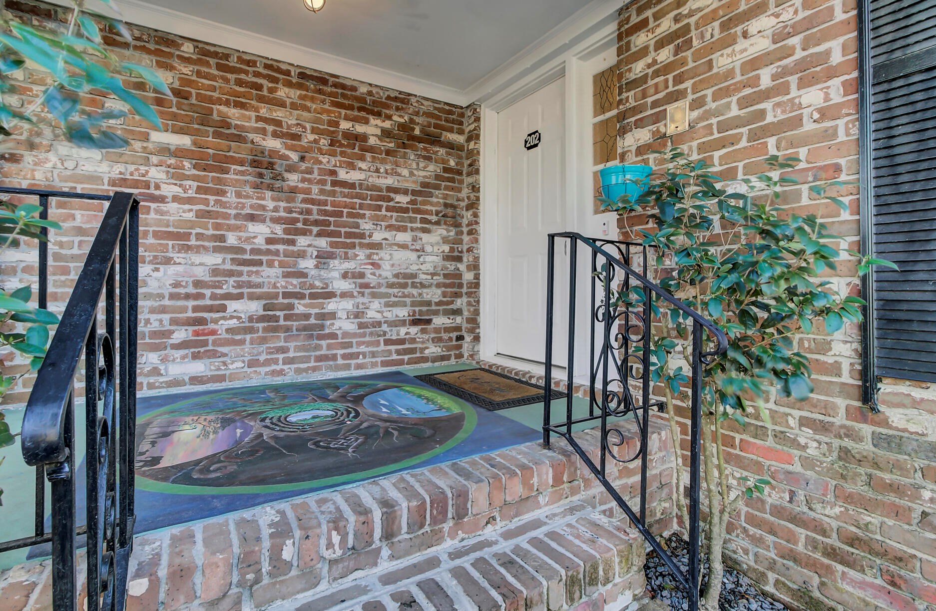 202 Pointer Dr, Summerville SC  29485-5126 exterior