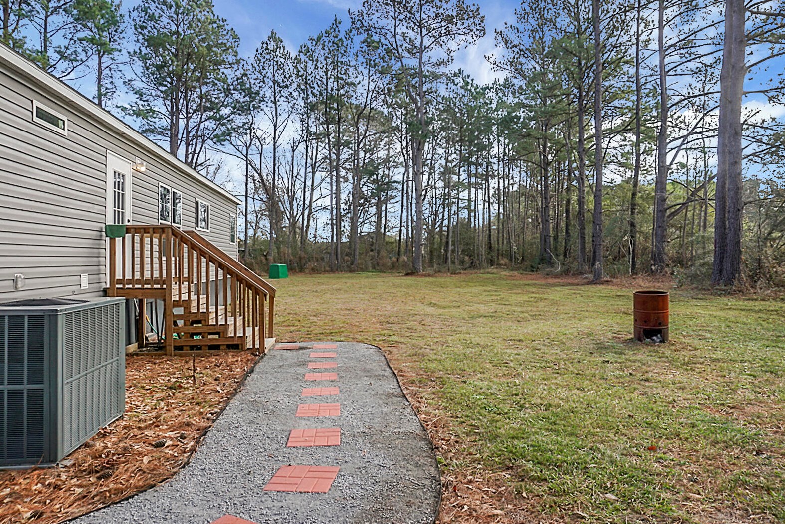 867 Fauling Rd, Alvin SC  29479-3532 exterior