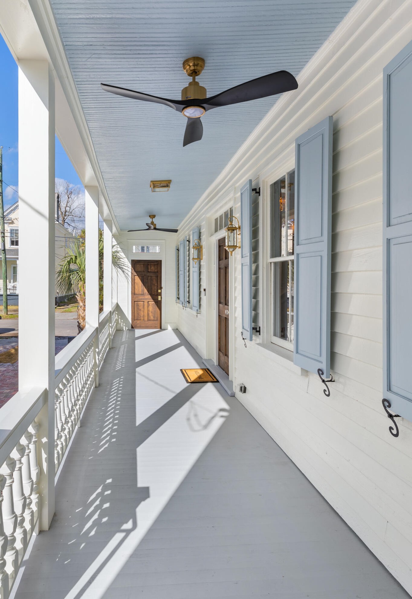 327 Sumter St, Charleston SC  29403-4612 exterior