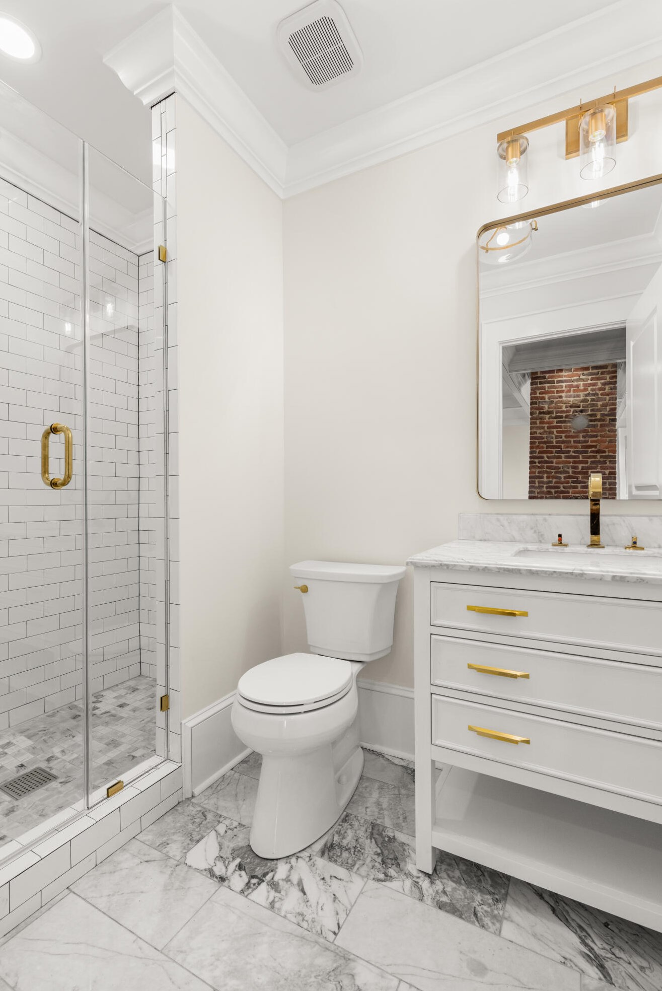 327 Sumter St, Charleston SC  29403-4612 exterior