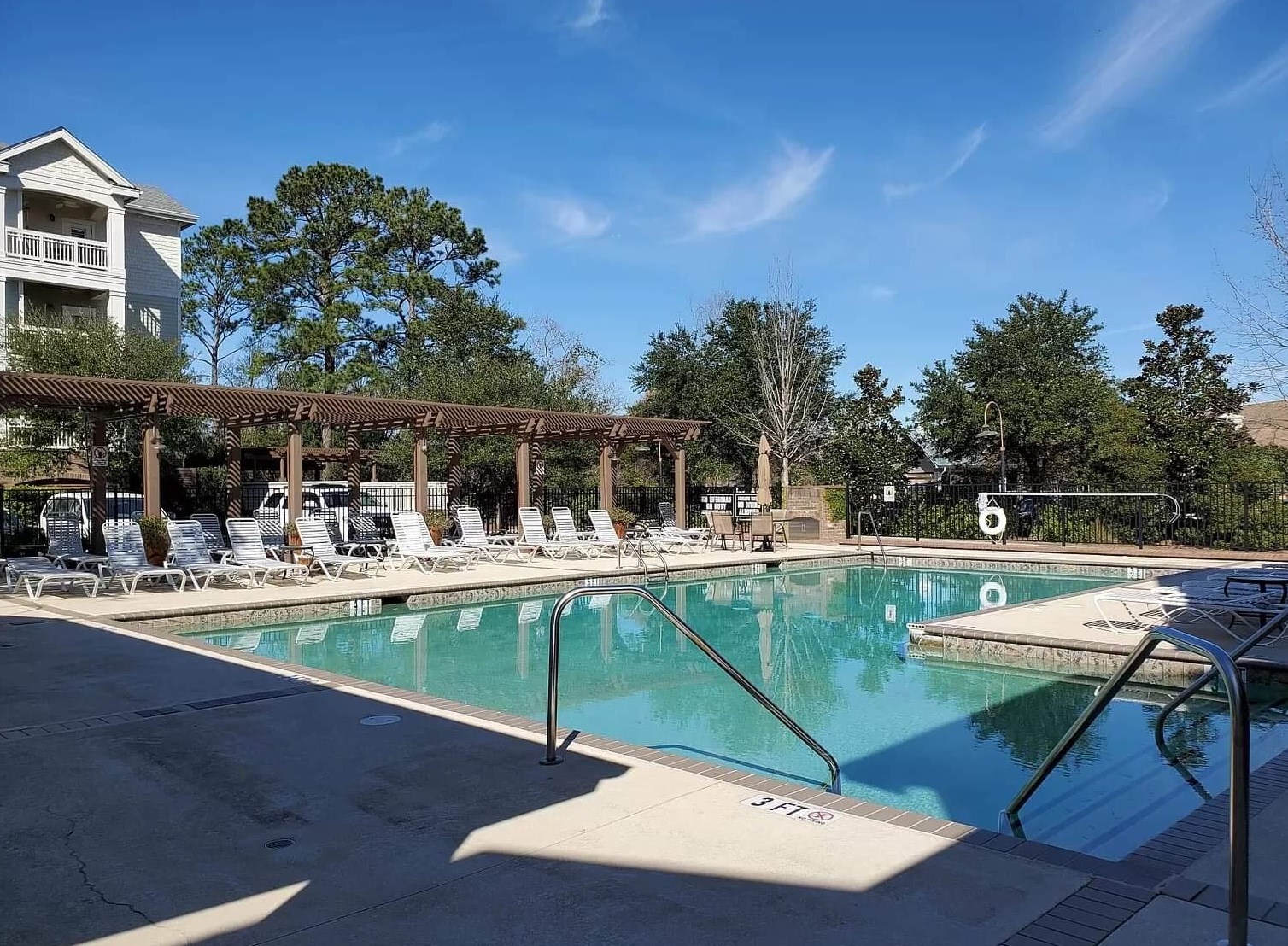 2244 Ashley Crossing Dr, Charleston SC  29414-5700 exterior