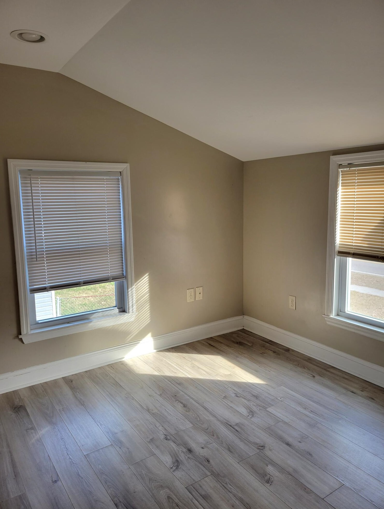 1640 Sumner Ave, Charleston SC 29406-3841 exterior