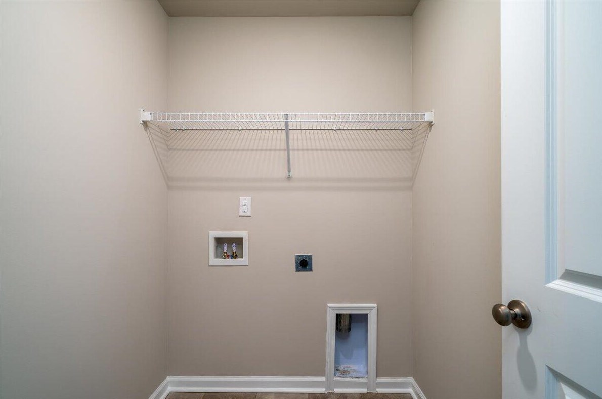 186 Hyrne Dr, Charleston SC  29445-7331 exterior