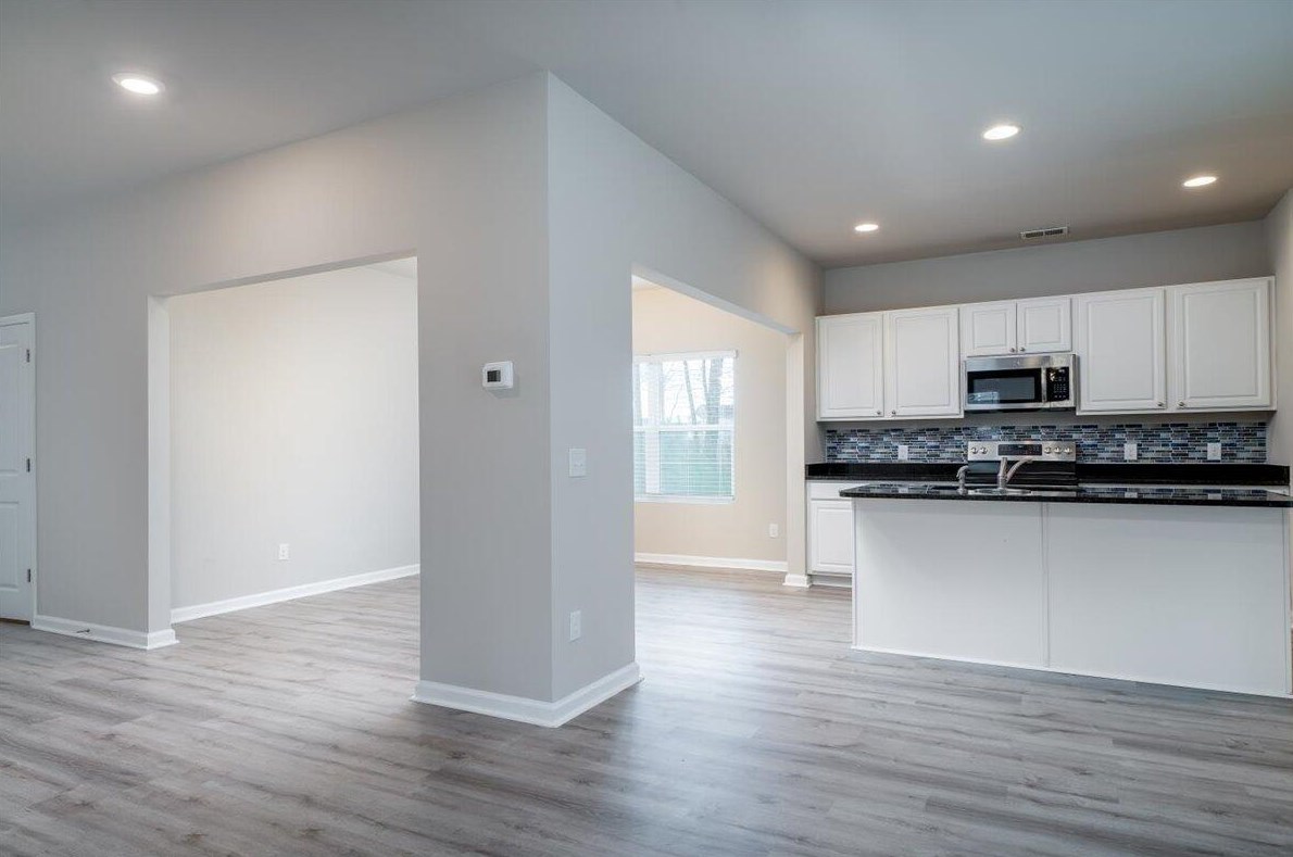 186 Hyrne Dr, Charleston SC  29445-7331 exterior