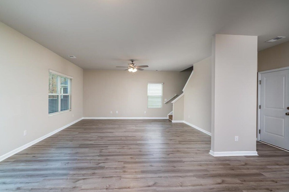 186 Hyrne Dr, Charleston SC  29445-7331 exterior