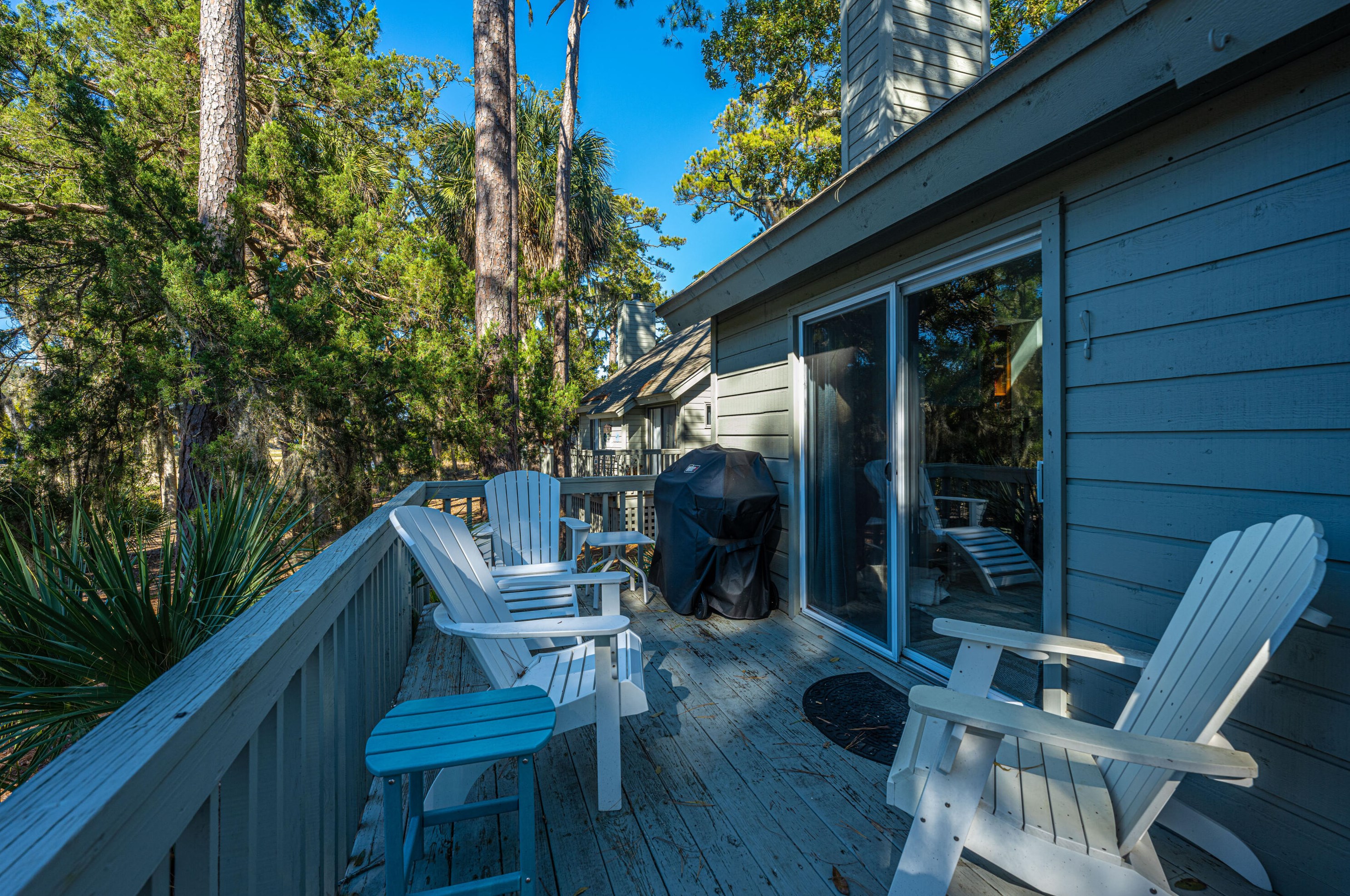 898 Fairway Dr, Edisto SC  29438-3647 exterior