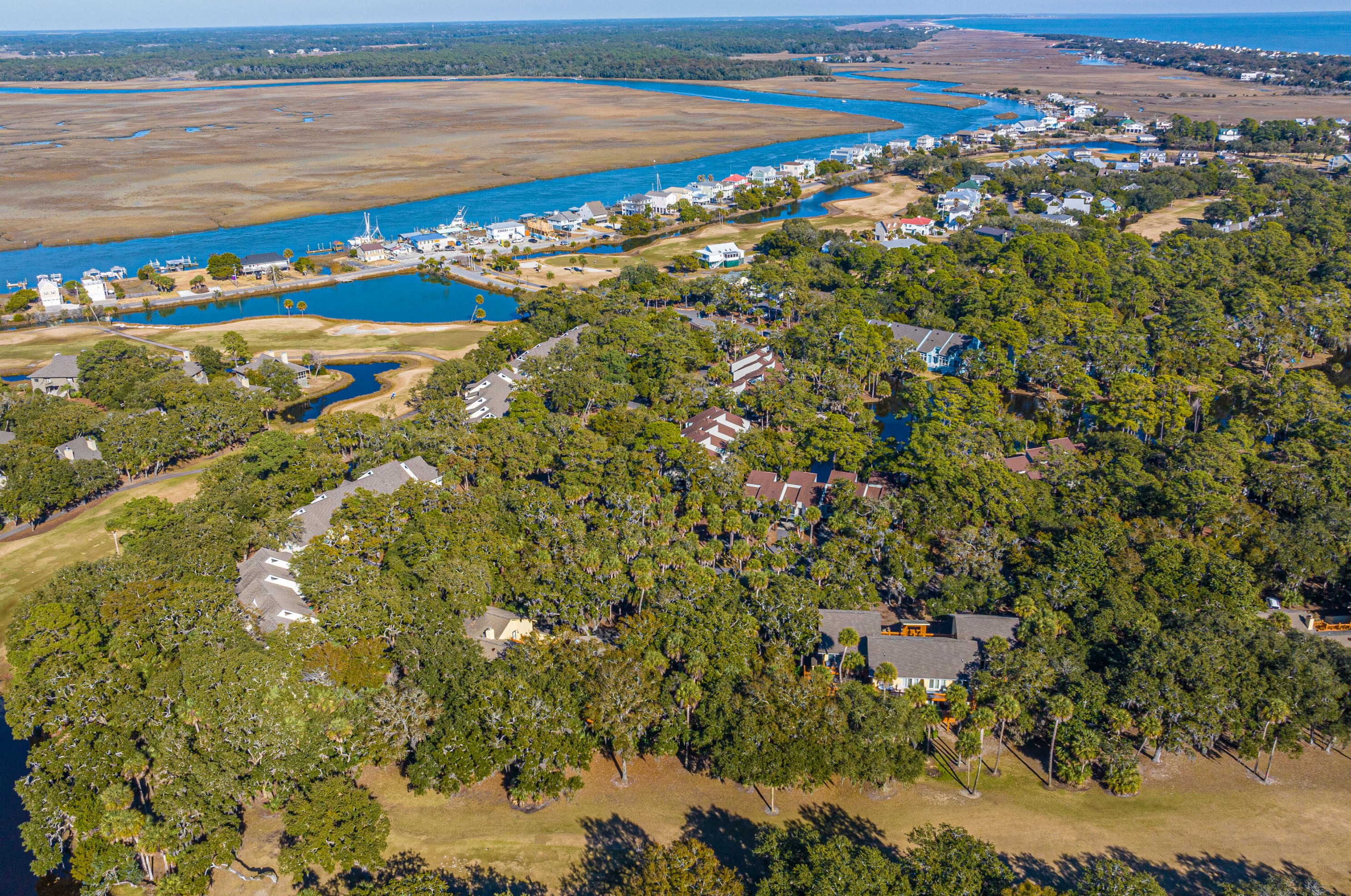 898 Fairway Dr, Edisto SC  29438-3647 exterior