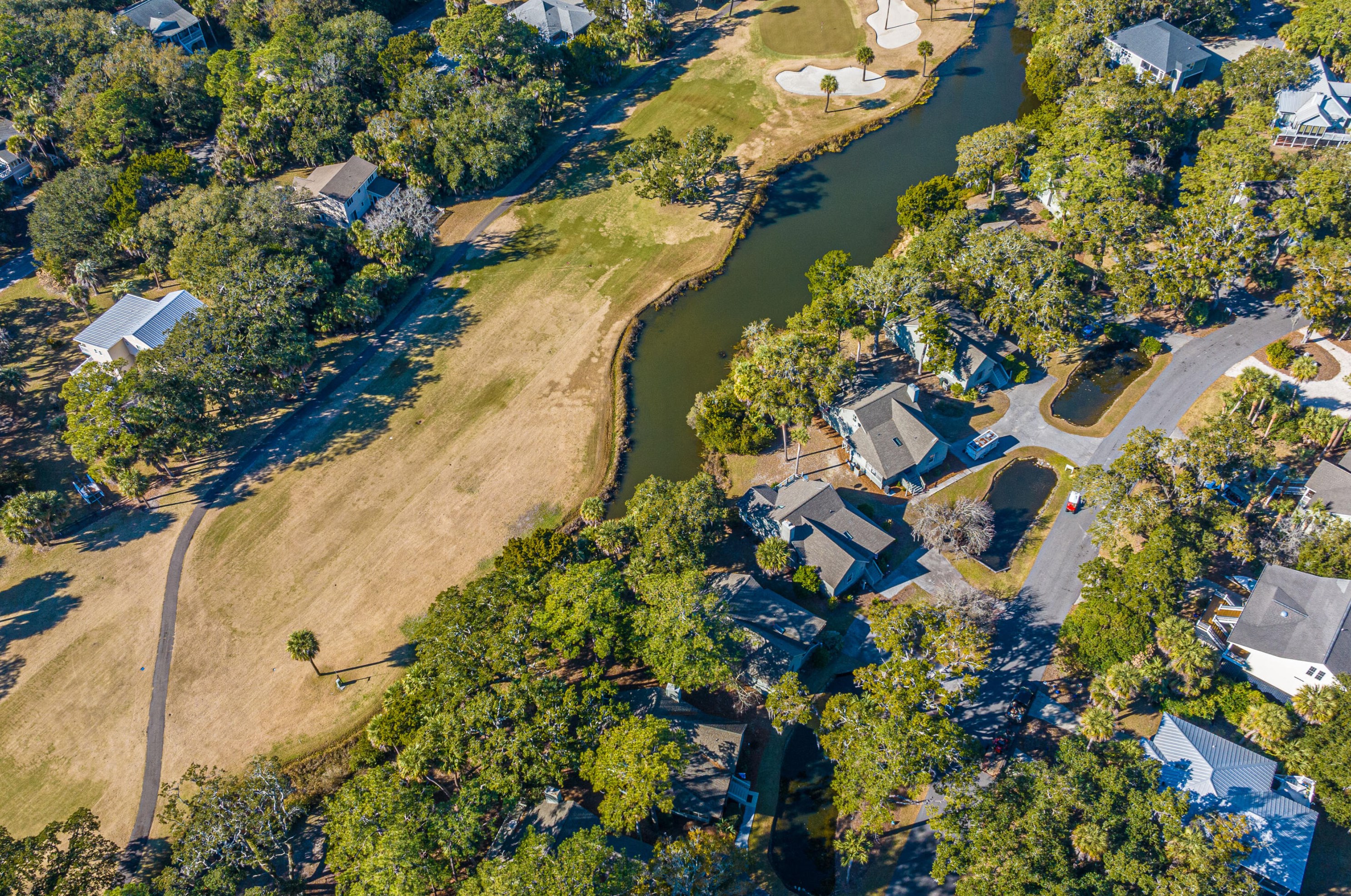 898 Fairway Dr, Edisto SC  29438-3647 exterior