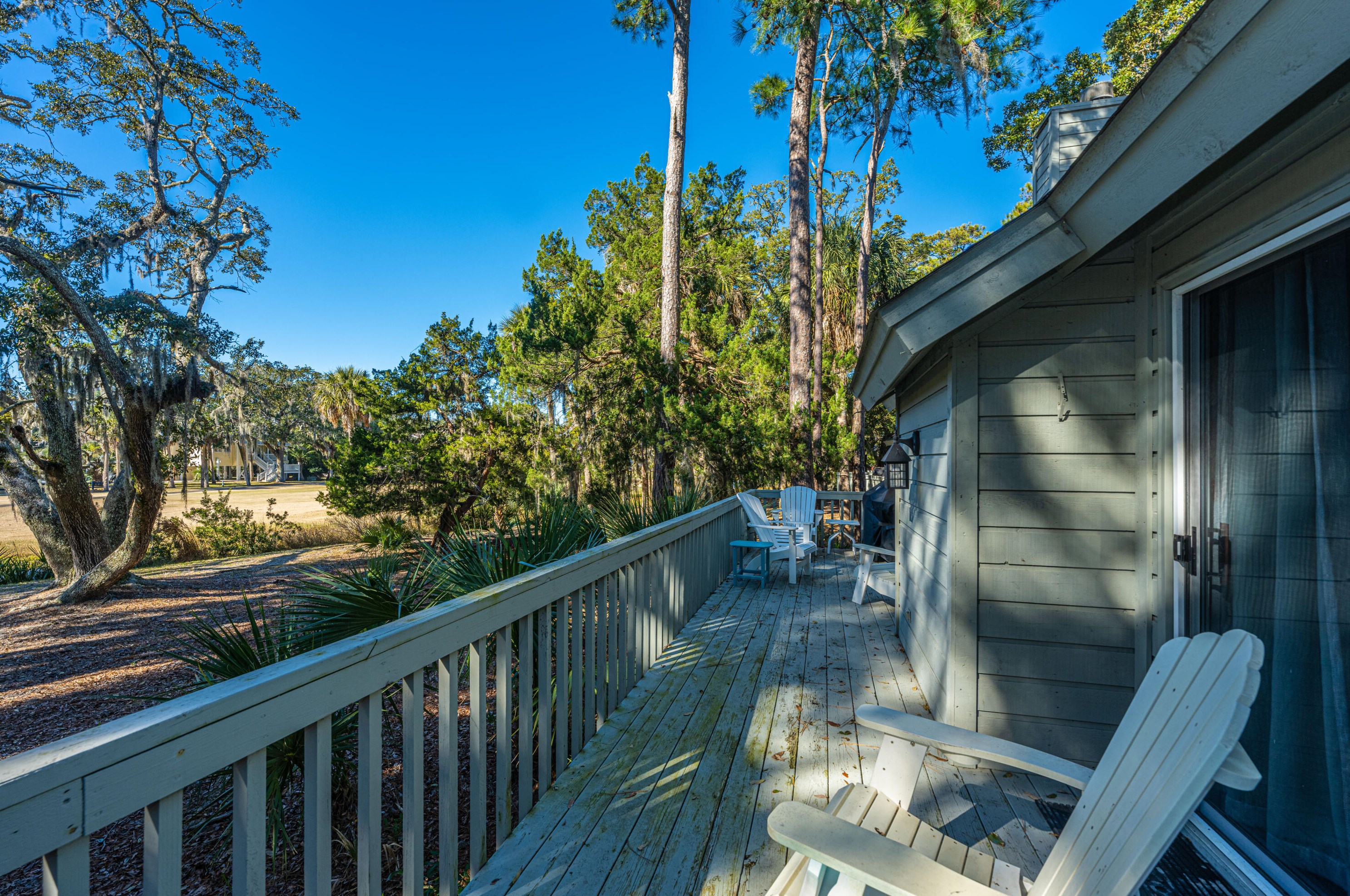 898 Fairway Dr, Edisto SC  29438-3647 exterior