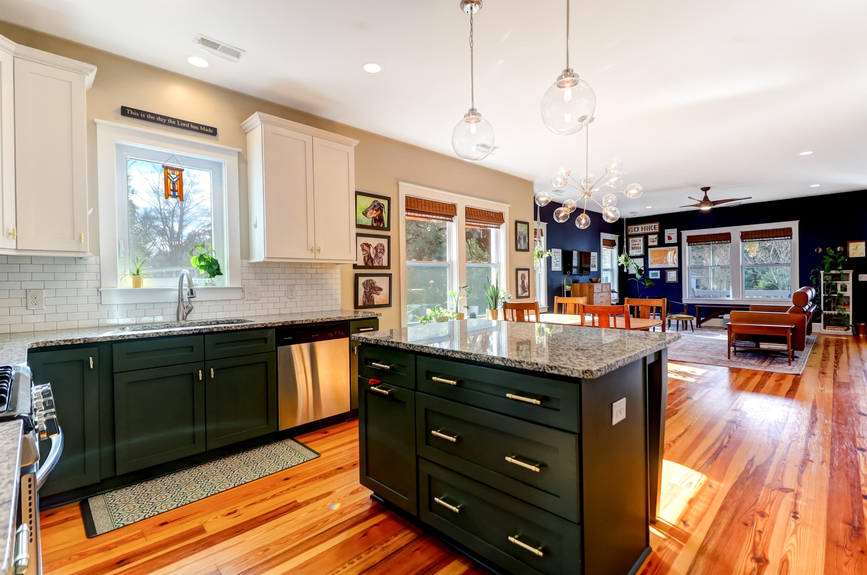 5304 Hartford Cir, Charleston SC  29405-4122 exterior