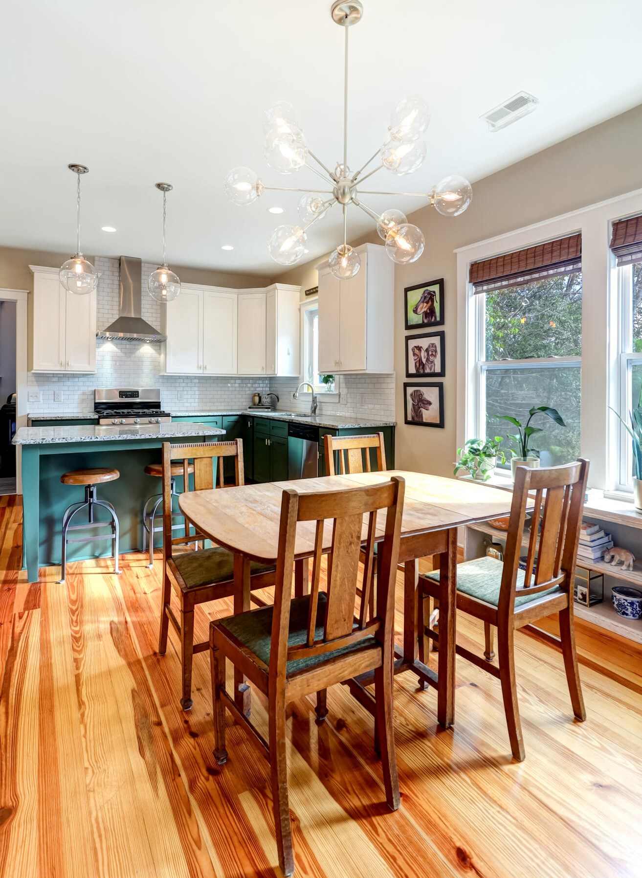 5304 Hartford Cir, Charleston SC  29405-4122 exterior