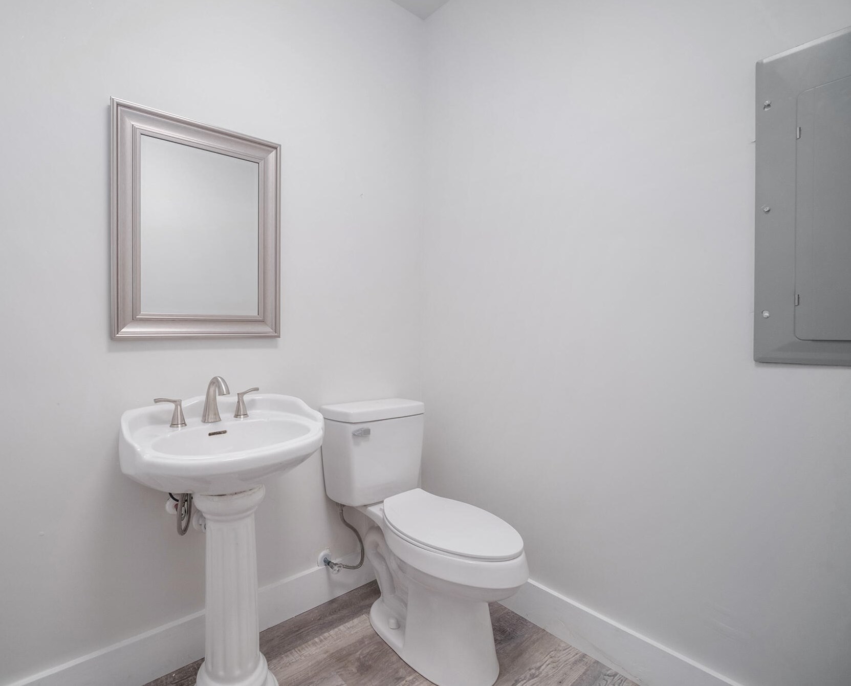 2471 Lantern St, Charleston SC  29414-4819 exterior