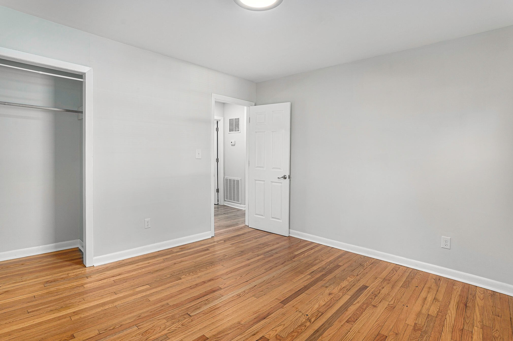 2471 Lantern St, Charleston SC  29414-4819 exterior