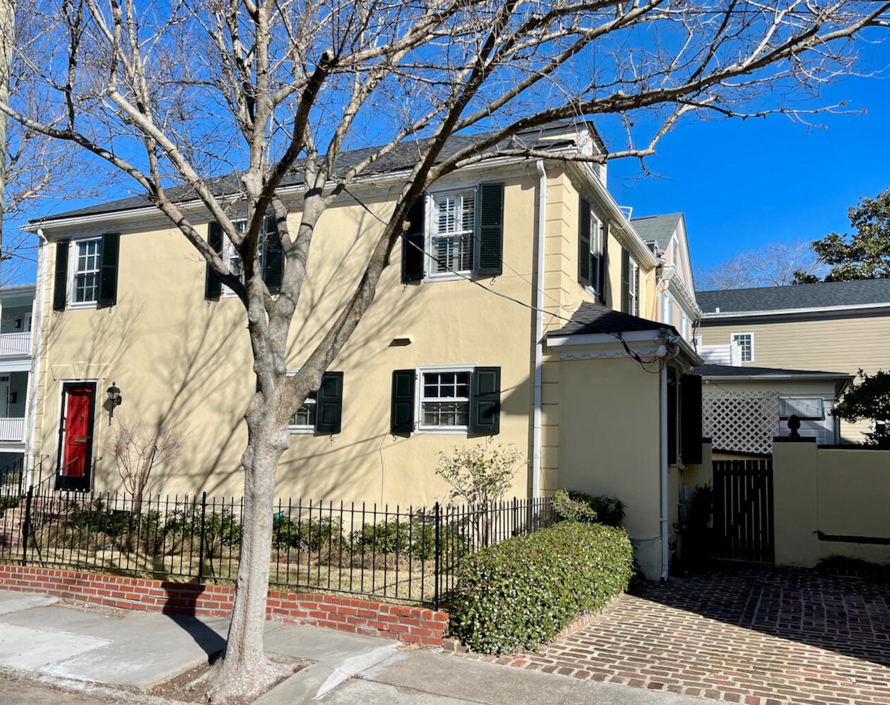 2 Limehouse St, Charleston SC  29401-2306 exterior