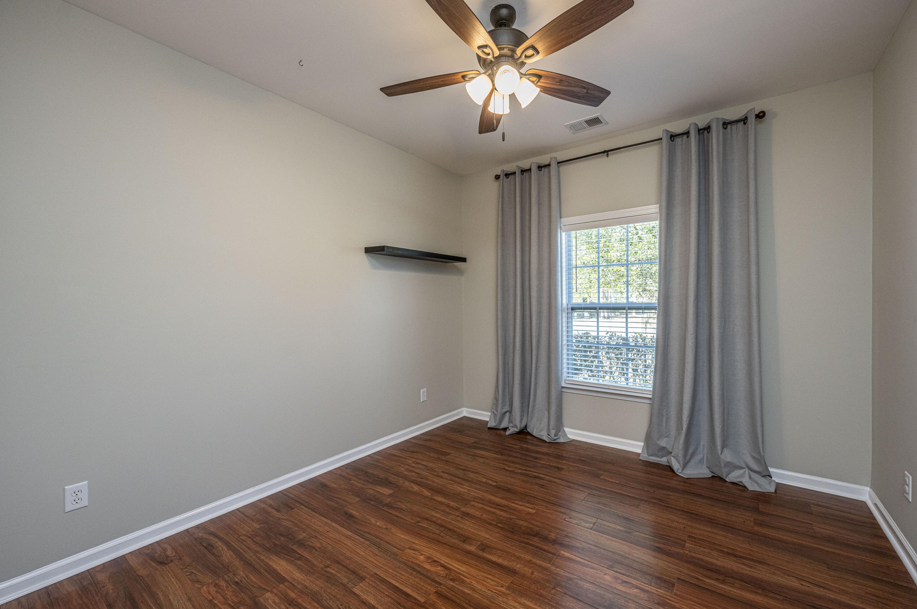 5459 Kings River Dr, Charleston SC  29420-7472 exterior