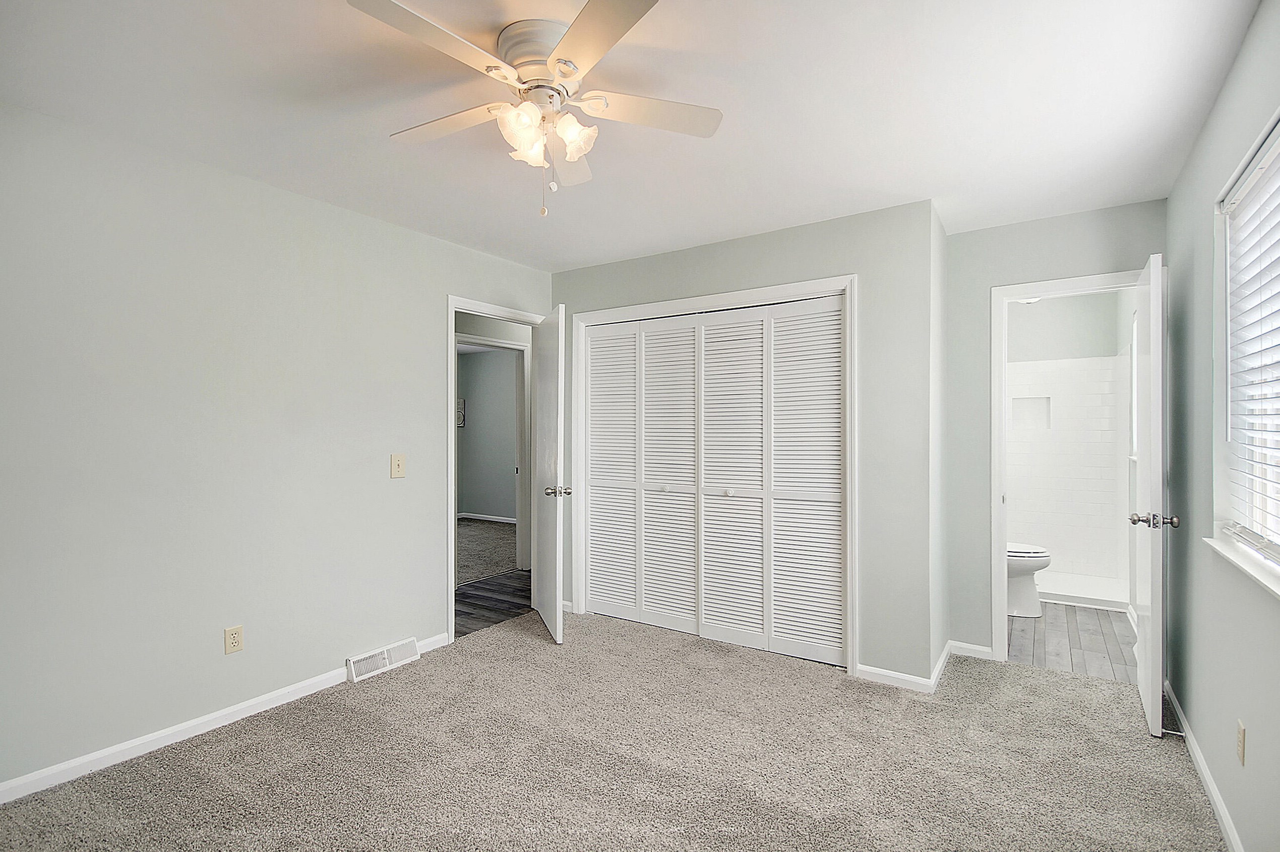 115 Garbon Dr, Summerville SC  29485-7425 exterior