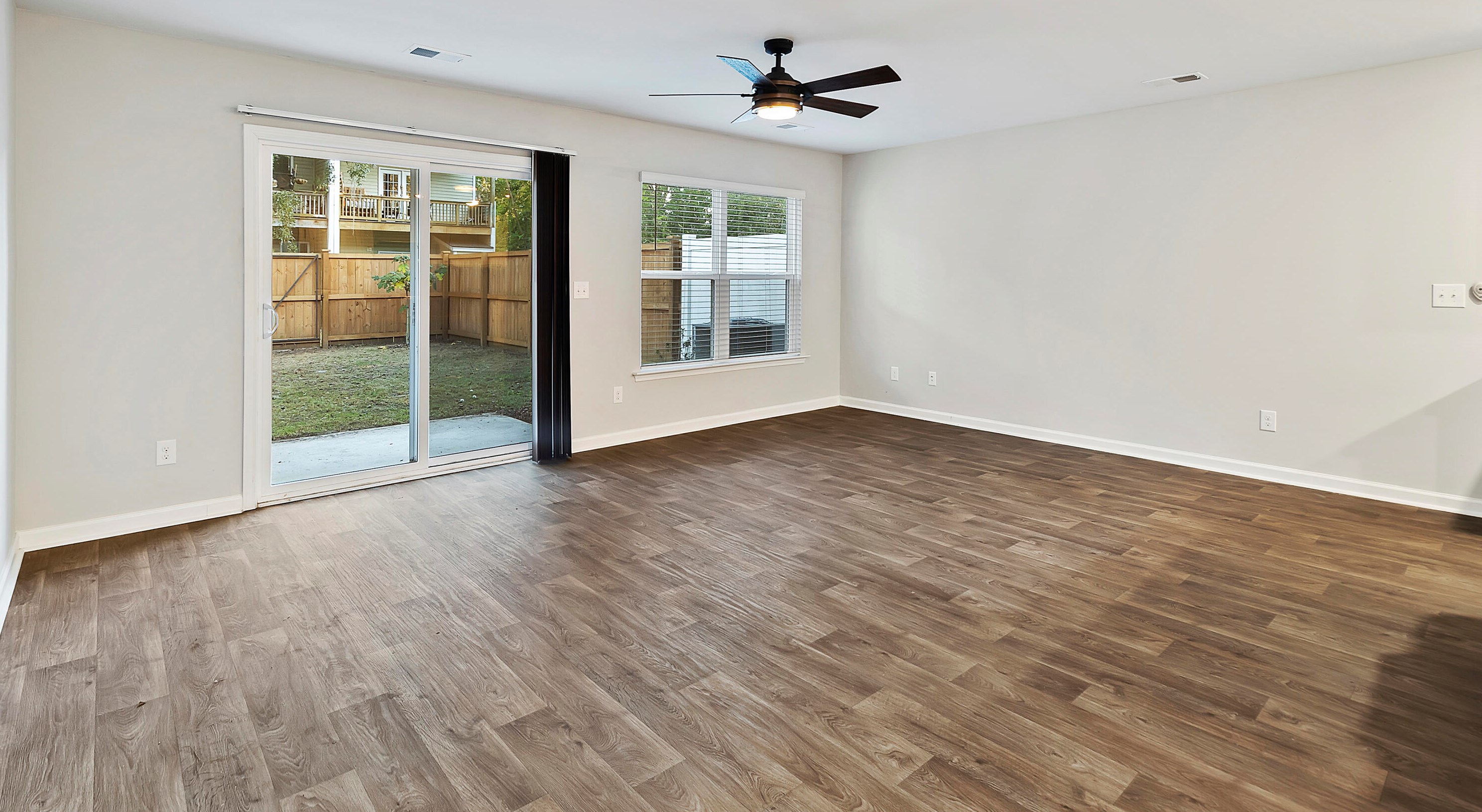 4613 Palm View Cir, Charleston SC  29418-5024 exterior