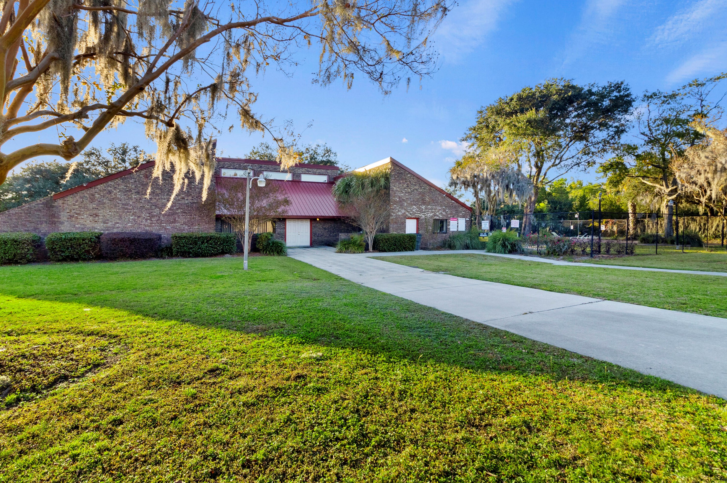 4613 Palm View Cir, Charleston SC  29418-5024 exterior