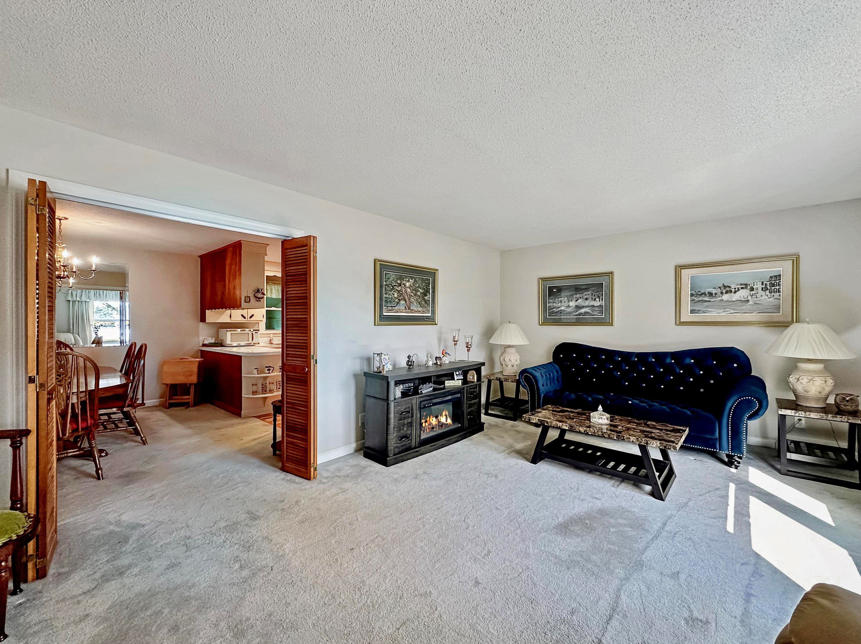 1605 Pinopolis Rd, Moncks Corner SC  29461-5921 exterior