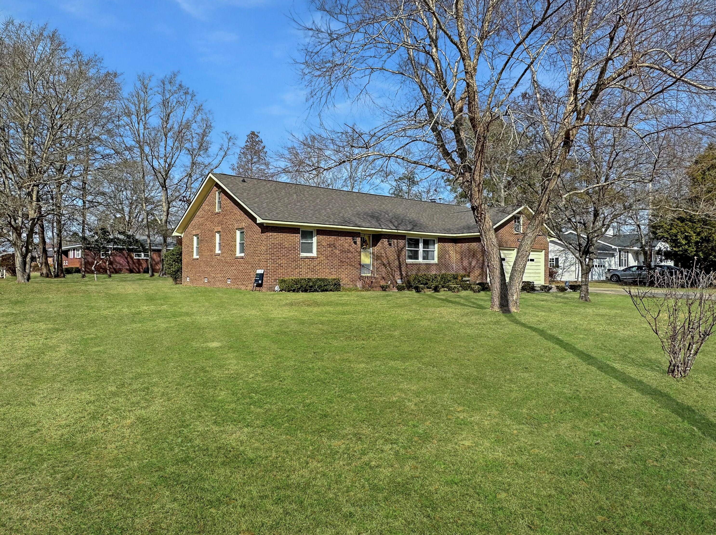 1605 Pinopolis Rd, Moncks Corner SC  29461-5921 exterior