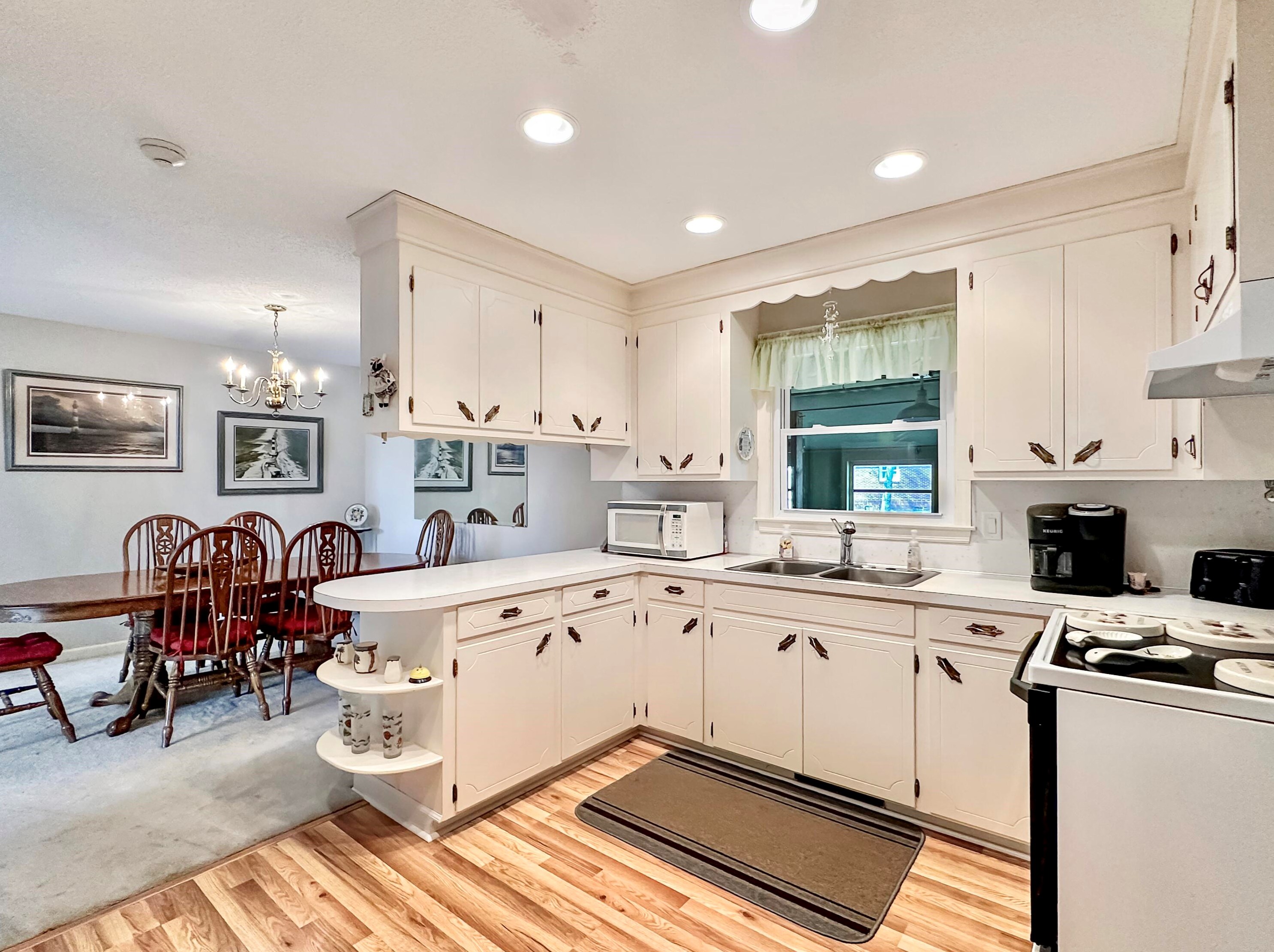 1605 Pinopolis Rd, Moncks Corner SC  29461-5921 exterior