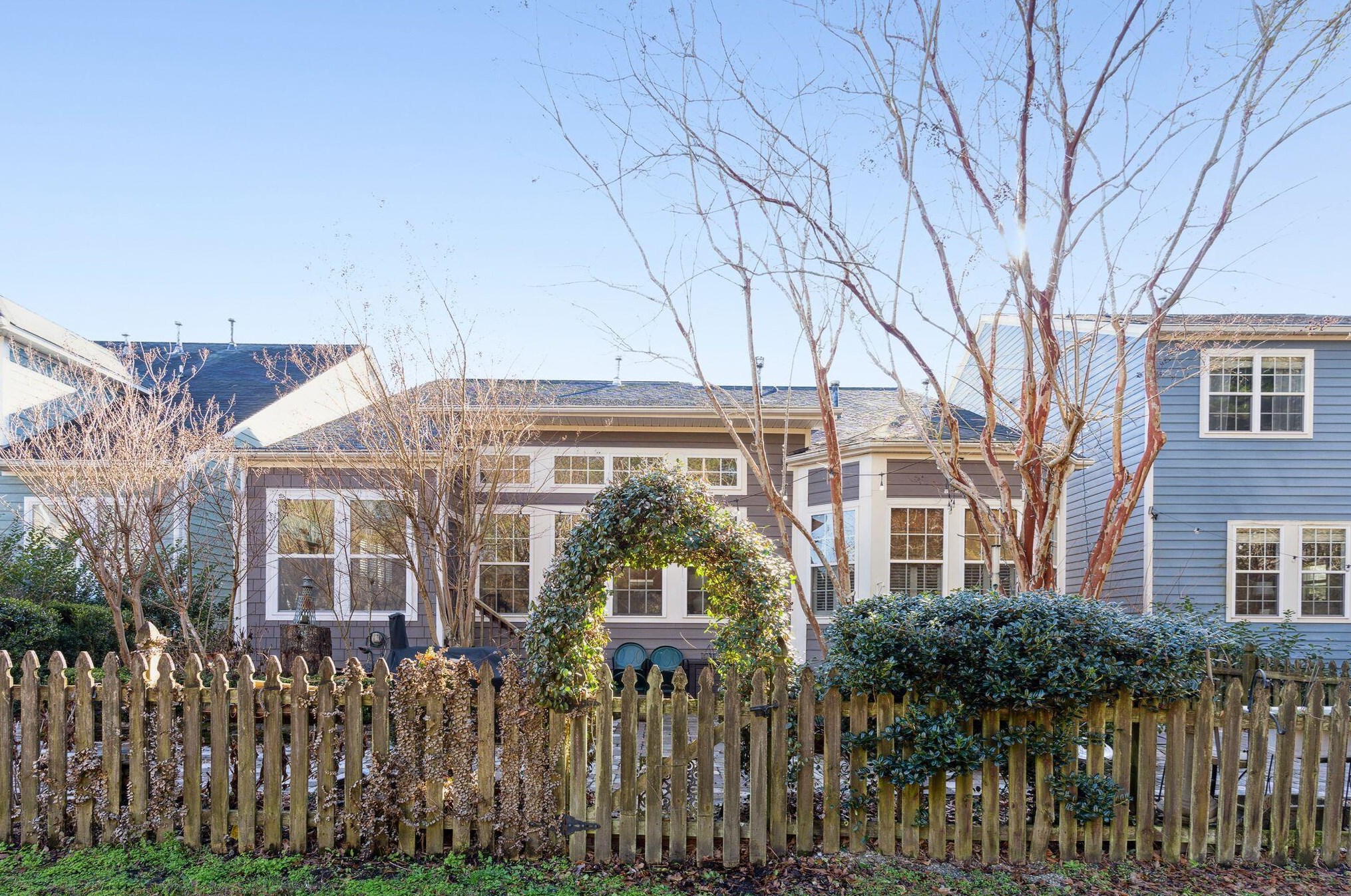 144 Ashley Bluffs Rd, Summerville SC  29485-6043 exterior