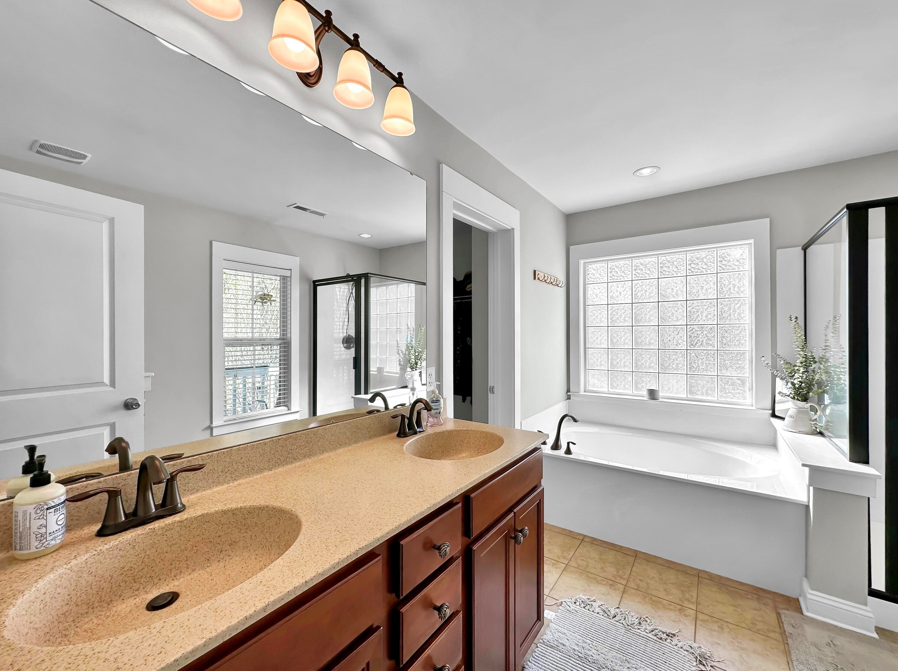 2565 Rutherford Way, Charleston SC  29414-6666 exterior