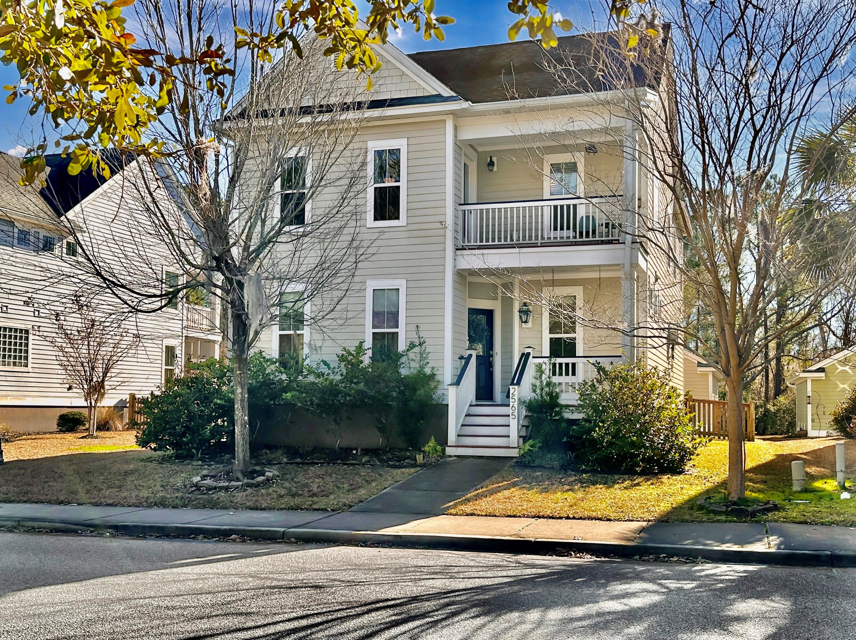 2565 Rutherford Way, Charleston SC  29414-6666 exterior