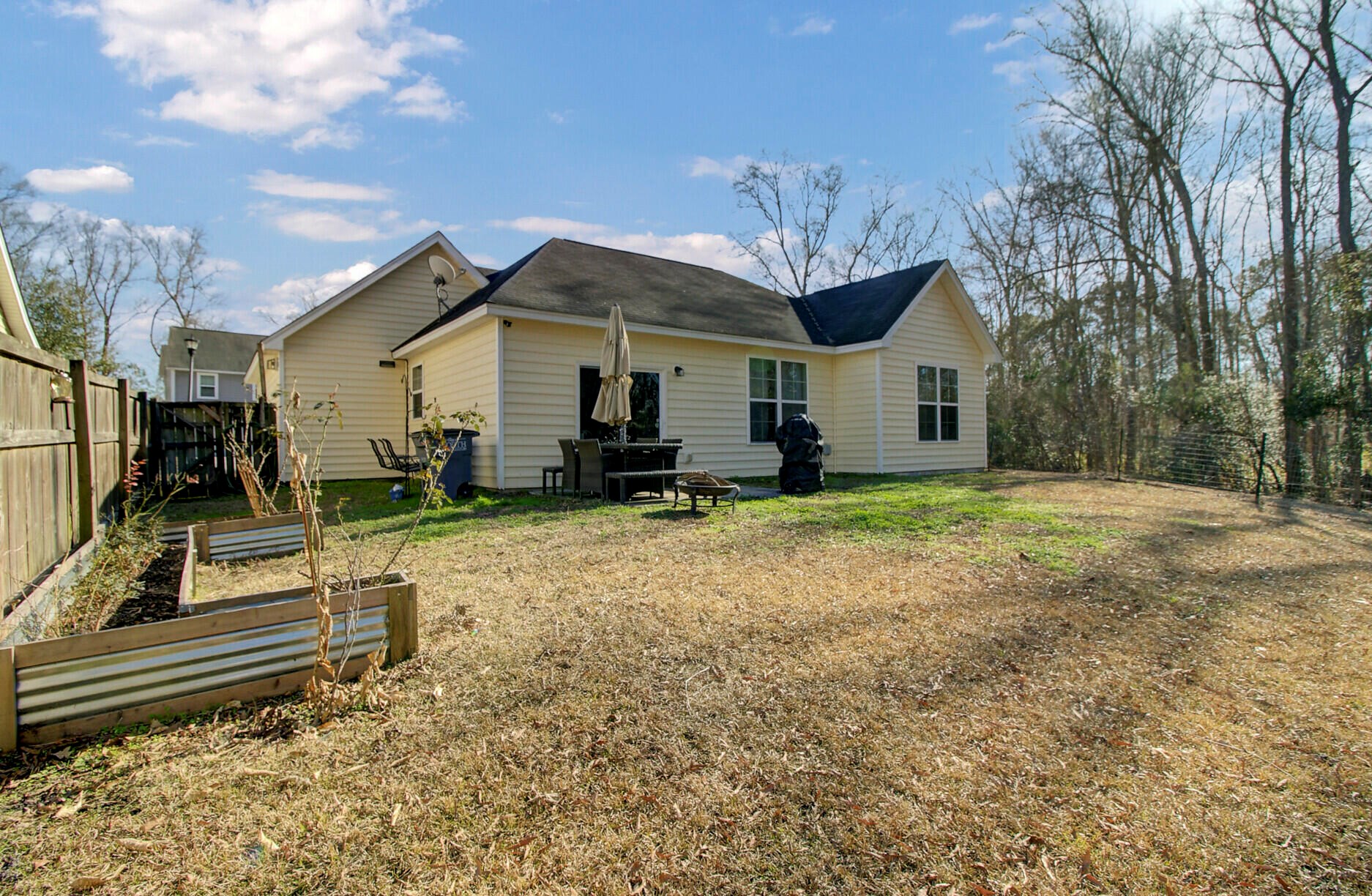 3024 Nantuckett Ave, Charleston SC  29420-8973 exterior