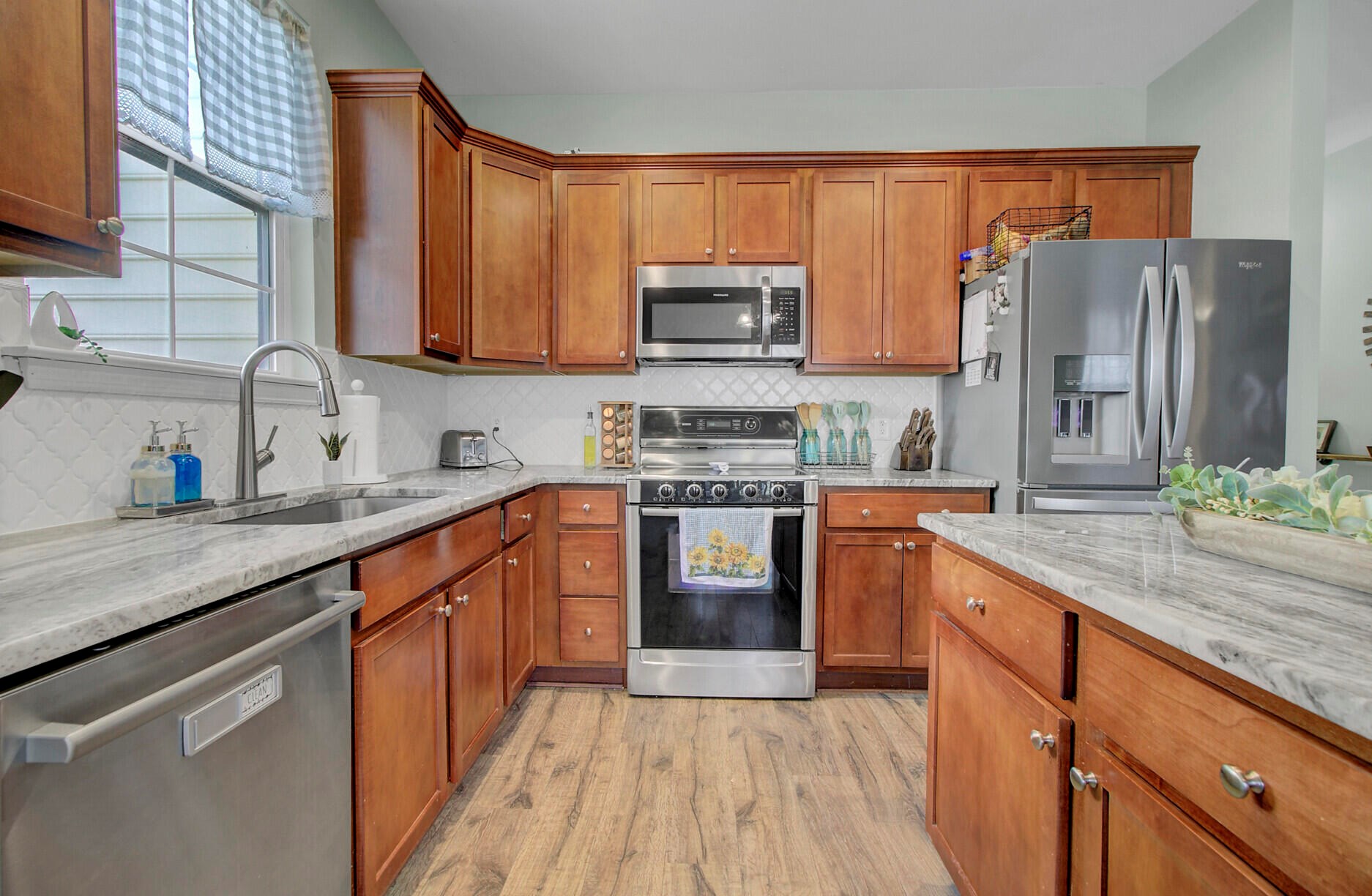 3024 Nantuckett Ave, Charleston SC  29420-8973 exterior