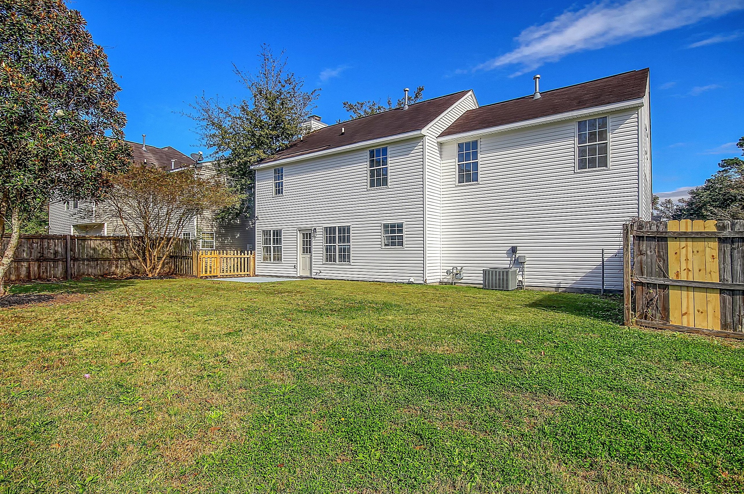 8653 Laurel Grove Ln, Charleston SC  29420-6814 exterior