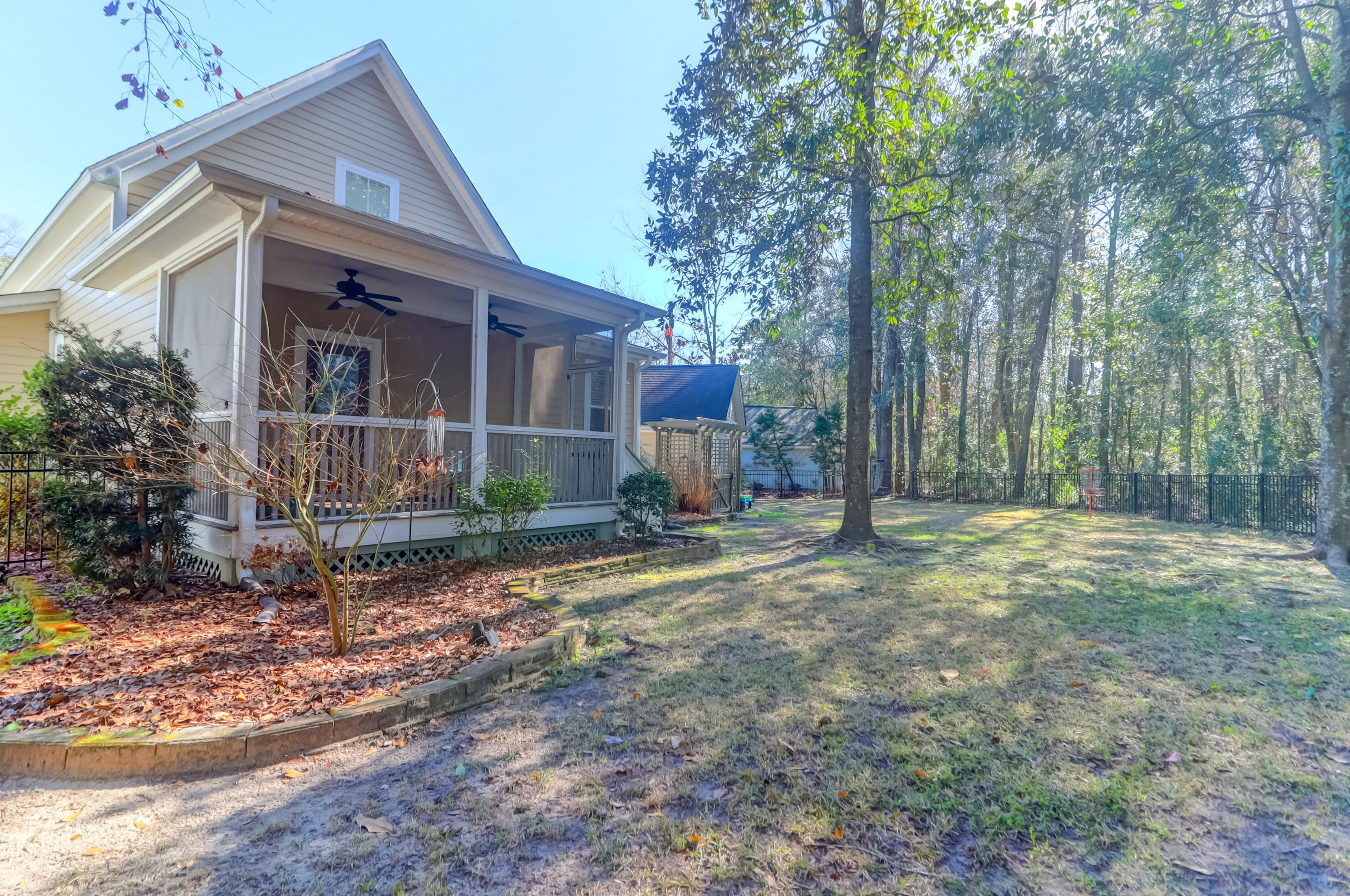501 Shem Butler Ct, Charleston SC  29414-7149 exterior