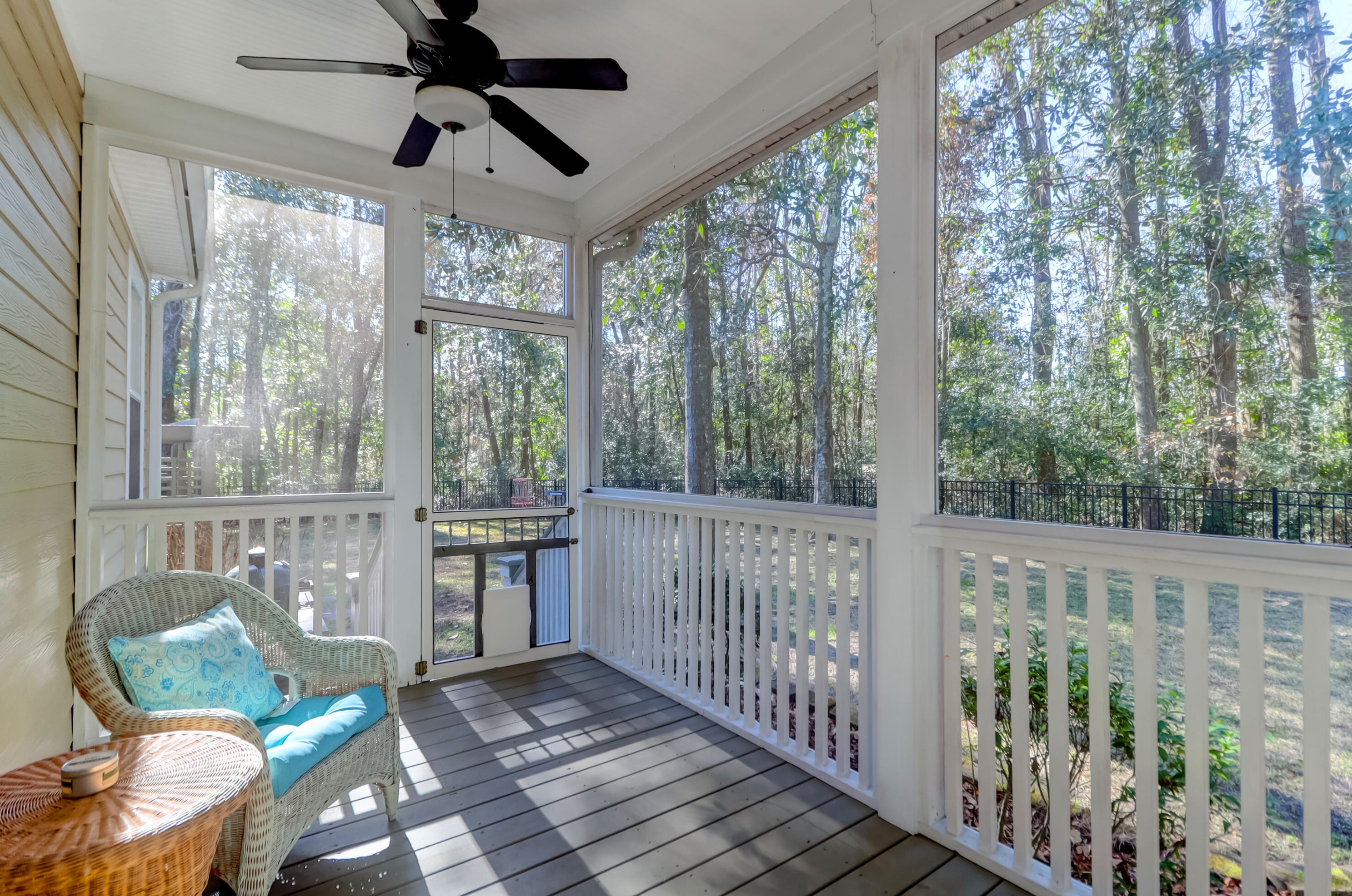 501 Shem Butler Ct, Charleston SC  29414-7149 exterior