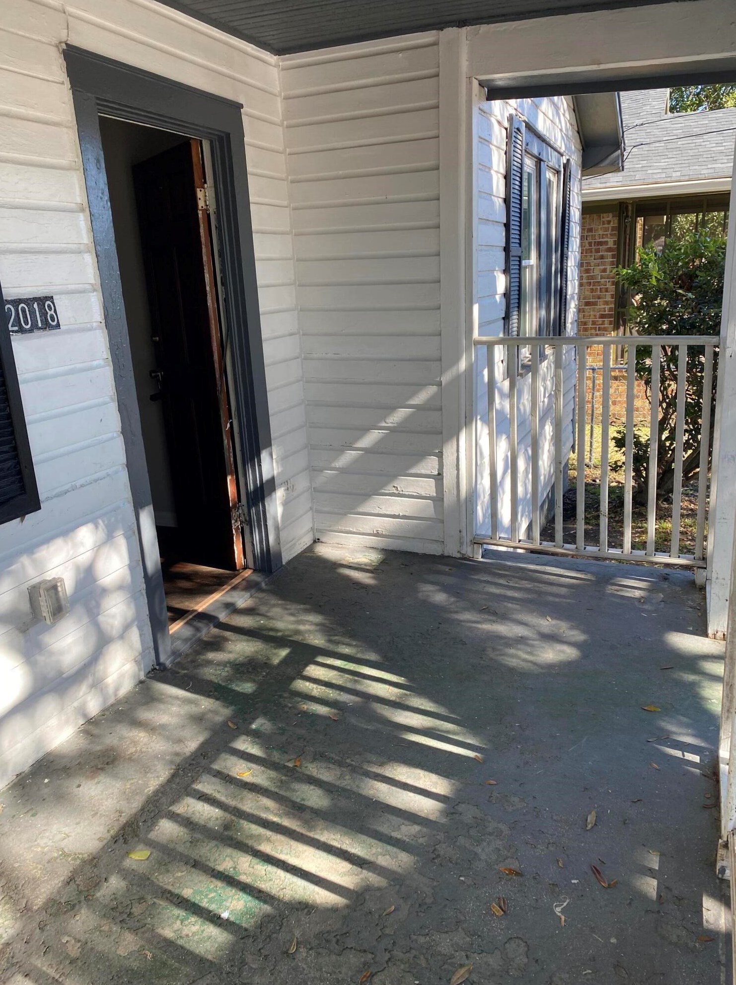 2018 Hackemann Ave, Charleston SC  29405-8324 exterior