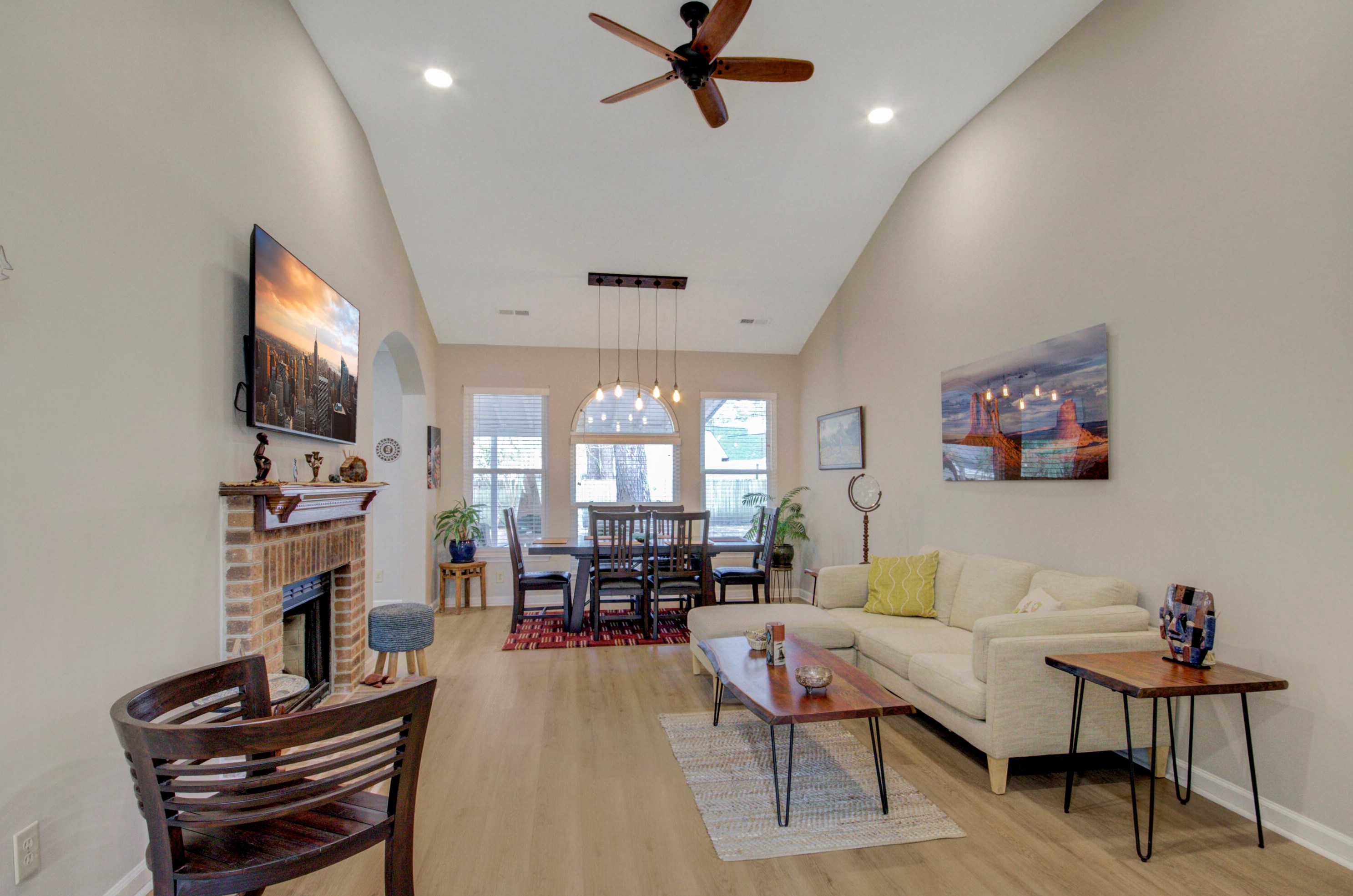 102 Candover Ct, Summerville SC  29485-4089 exterior