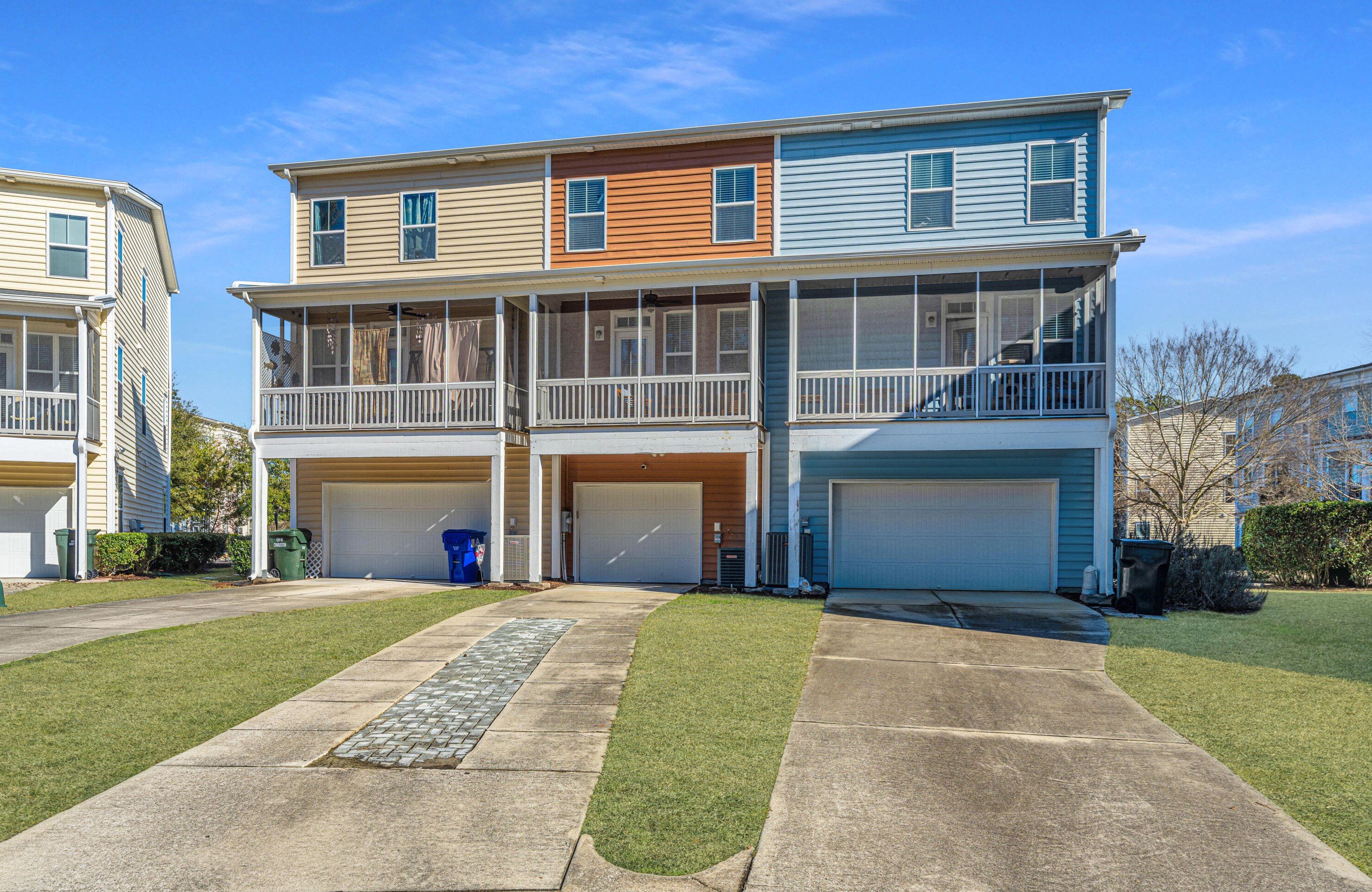 1587 Bluewater Way, Charleston SC 29414-7925 exterior