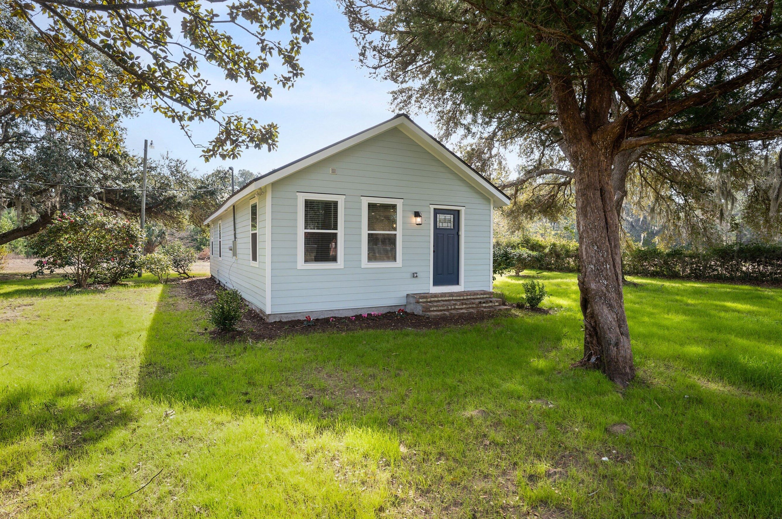 913 Seaside Rd, Saint Helena SC  29920-6518 exterior