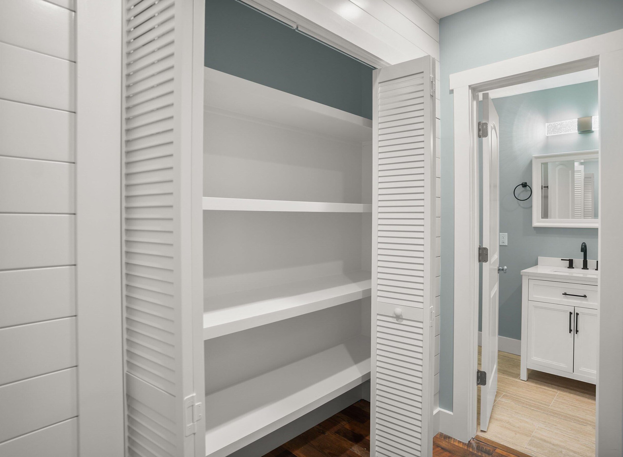 913 Seaside Rd, Saint Helena SC  29920-6518 exterior