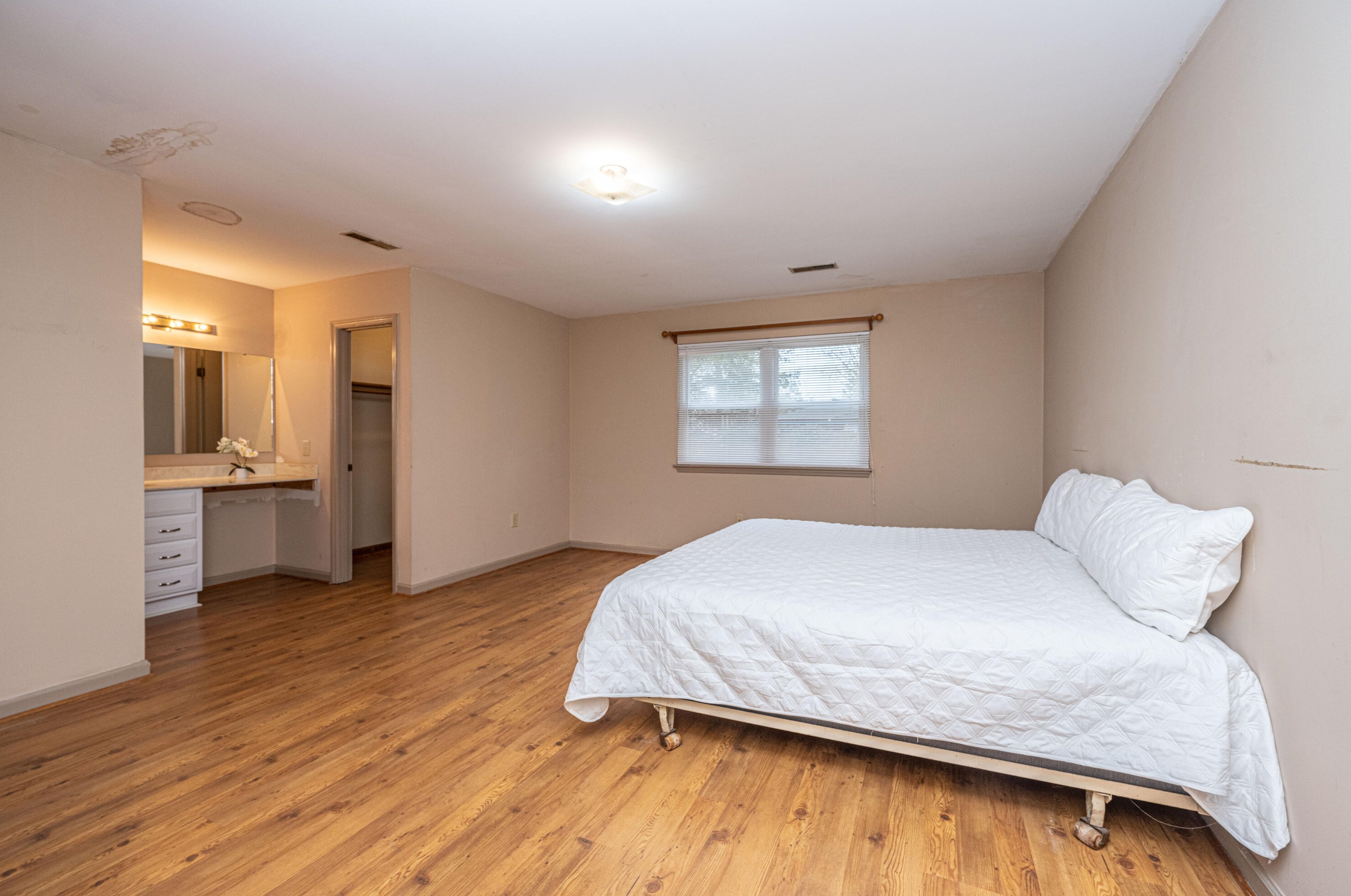 9 Harrill Ct, Charleston SC  29412-3727 exterior