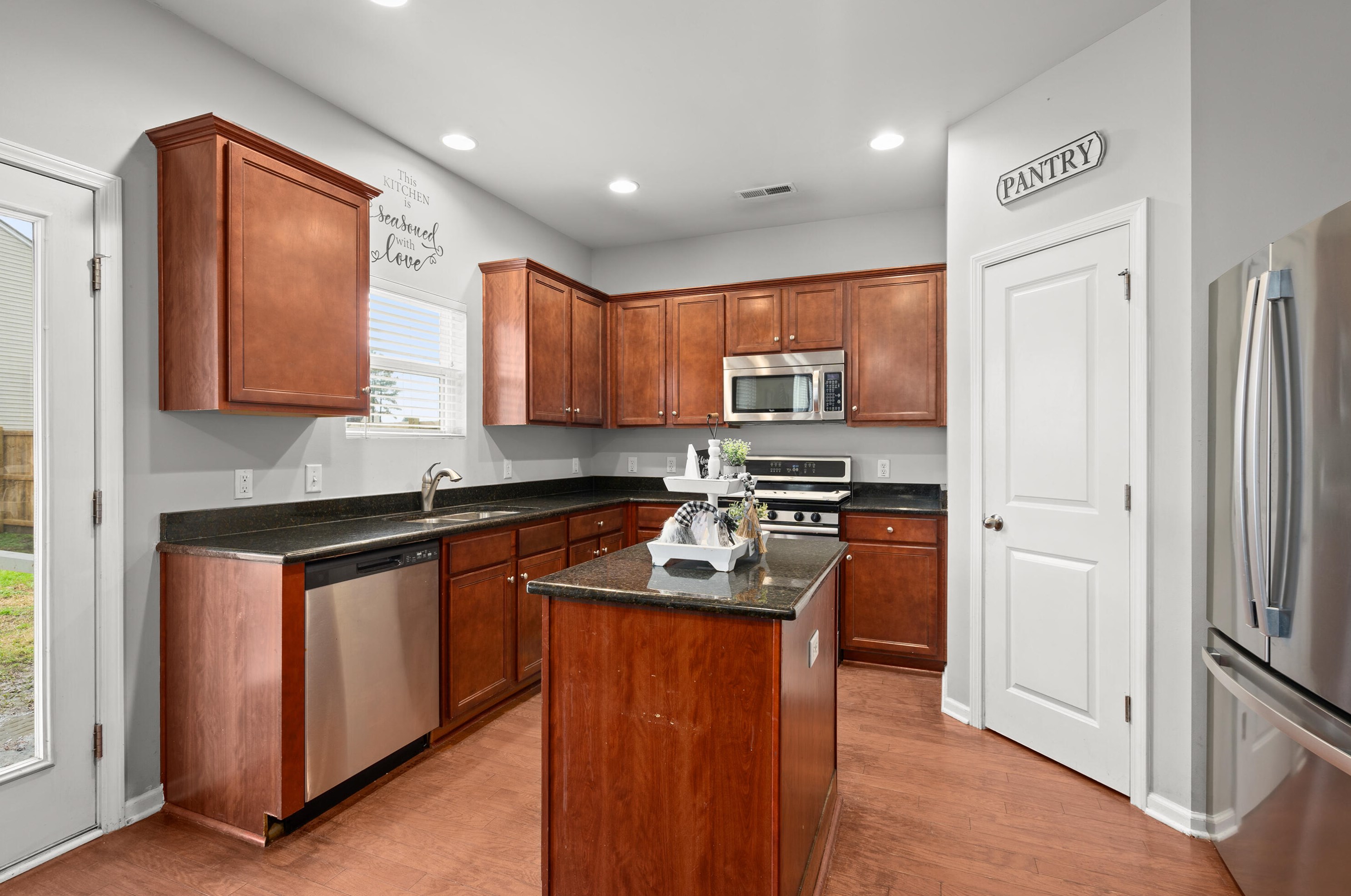 202 Decatur Dr, Summerville SC  29483-5342 exterior