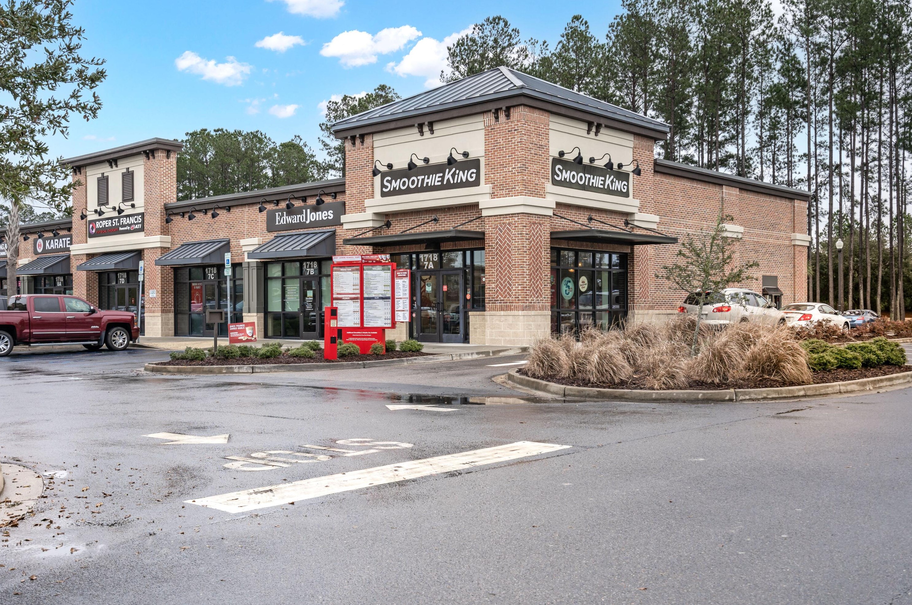 202 Decatur Dr, Summerville SC  29483-5342 exterior