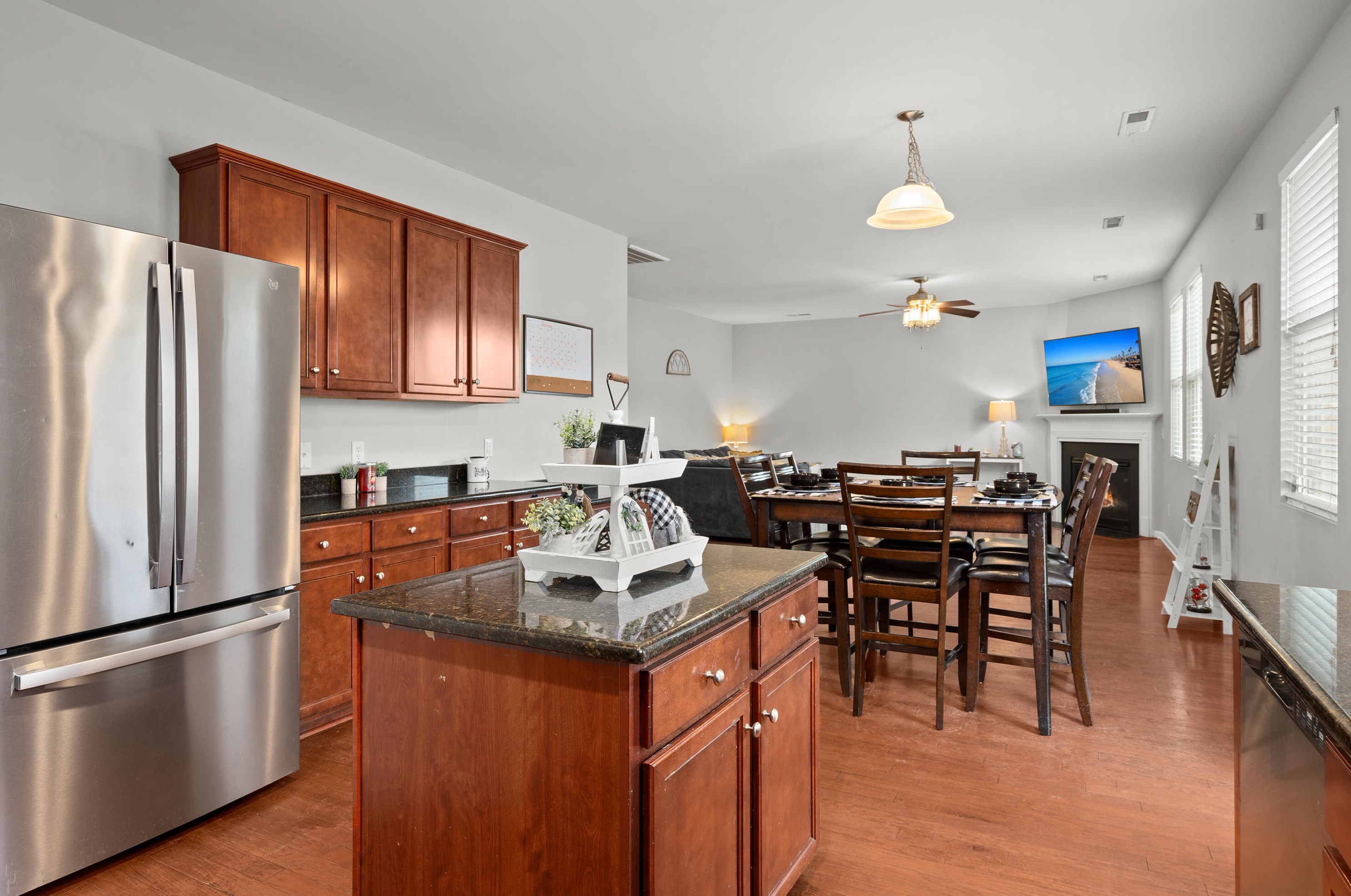 202 Decatur Dr, Summerville SC  29483-5342 exterior