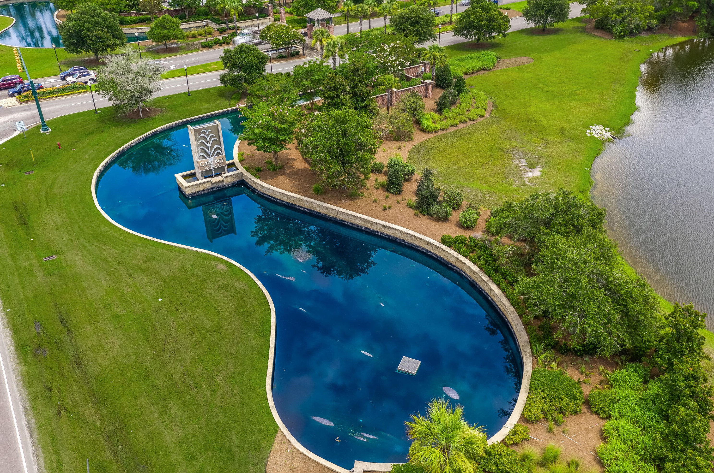 202 Decatur Dr, Summerville SC  29483-5342 exterior