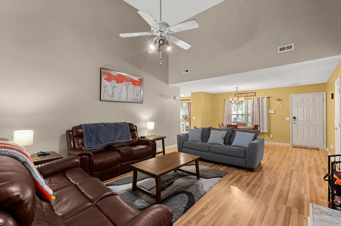 102 Dowling Ave, Walterboro SC  29488-3801 exterior