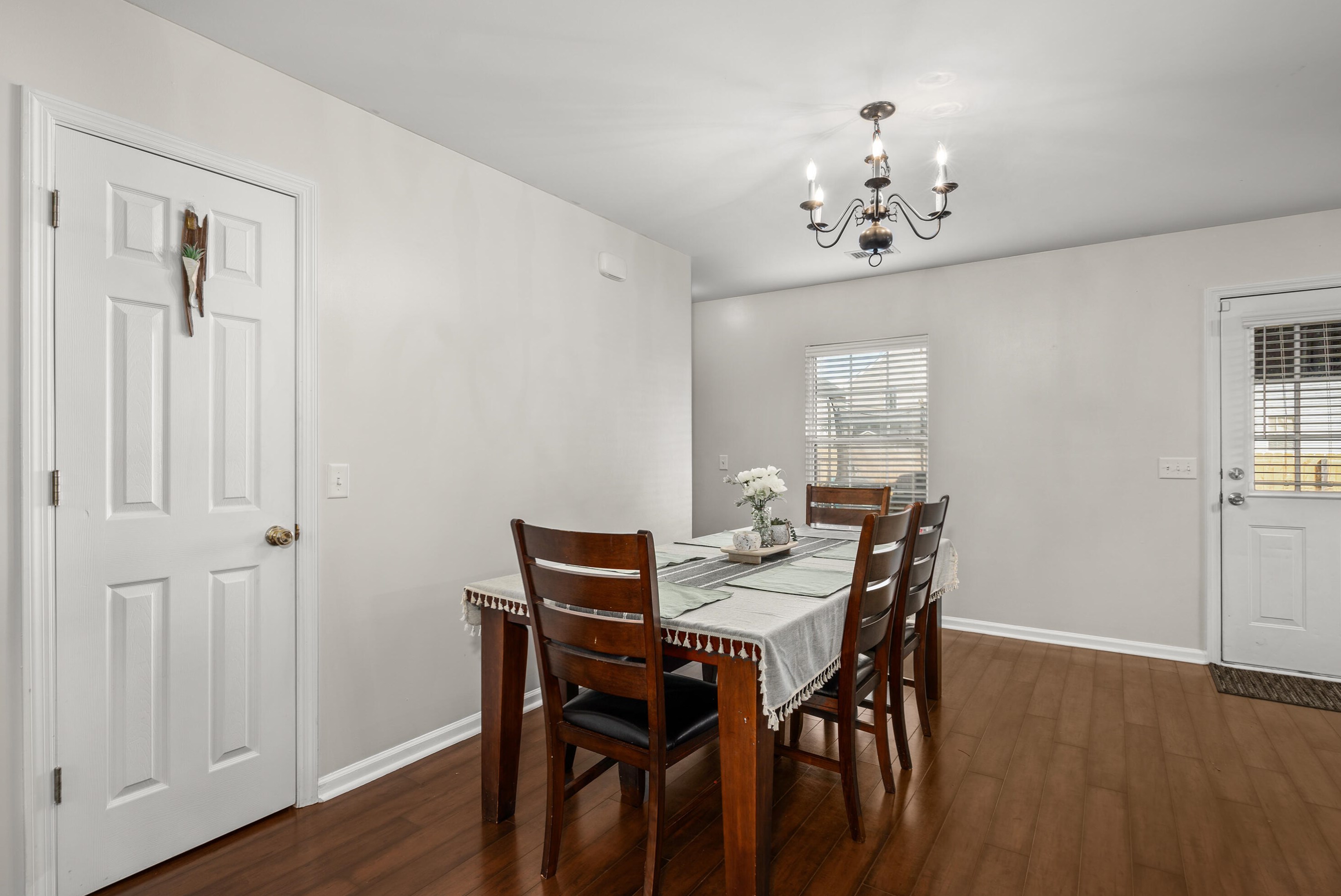 2012 Bearclaw Dr, Charleston SC  29445-4748 exterior
