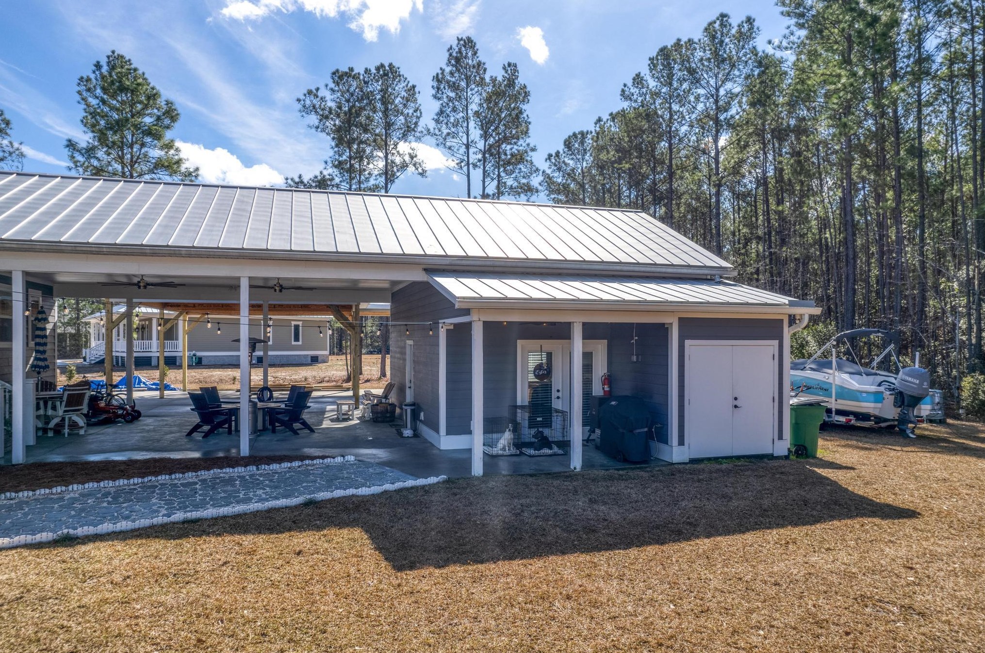 201 Huntington Ct, Walterboro SC  29488-9543 exterior
