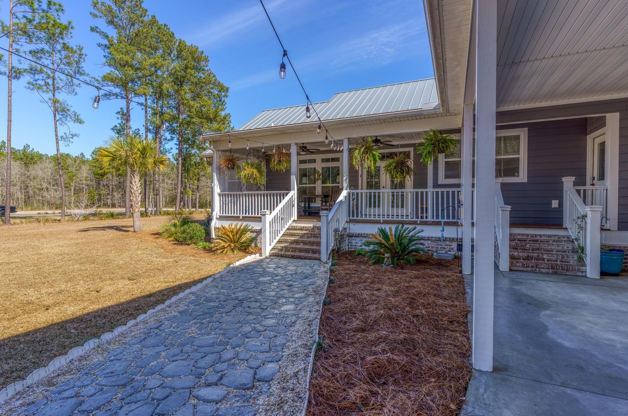 201 Huntington Ct, Walterboro SC  29488-9543 exterior