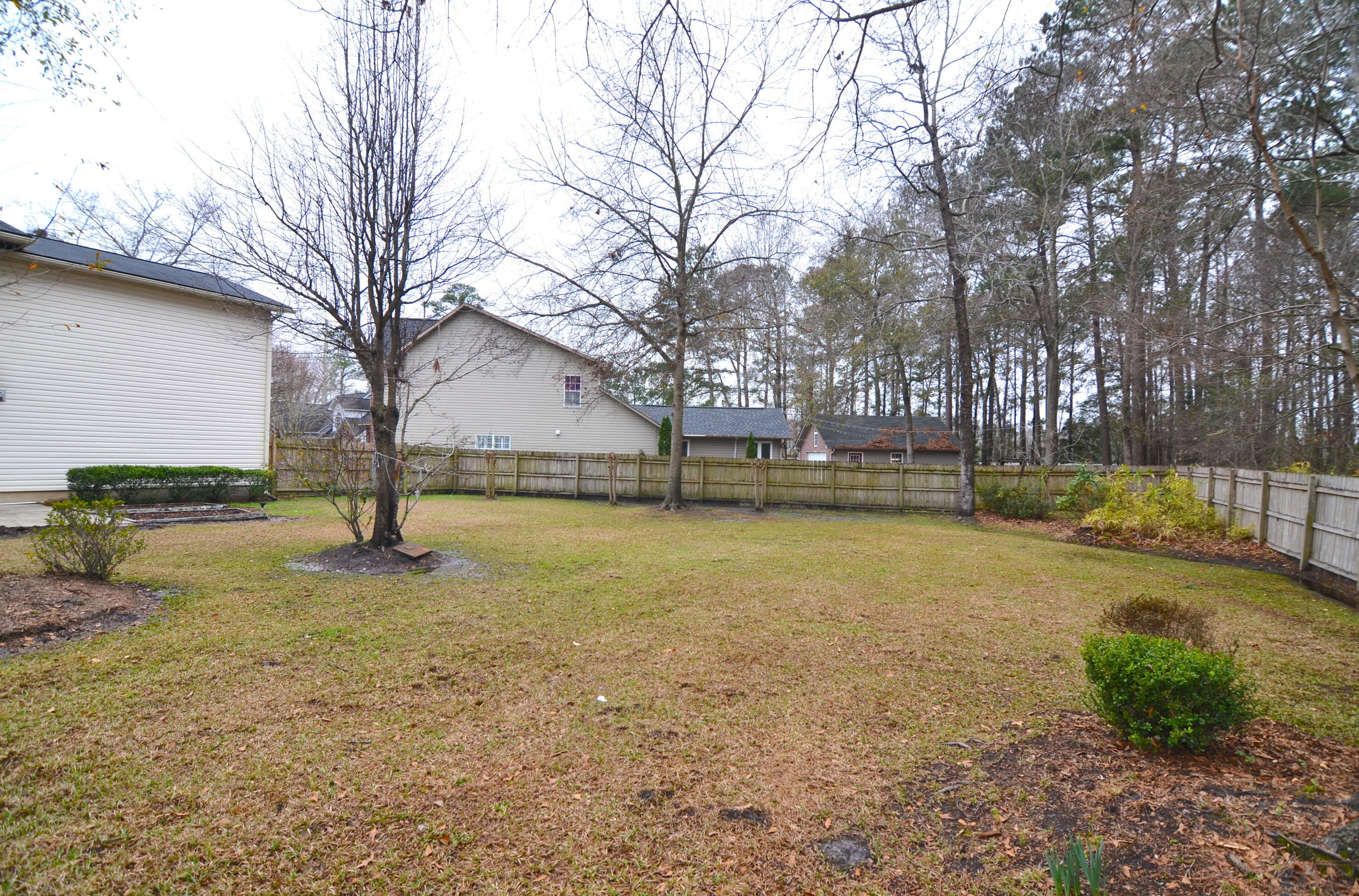 116 Jillian Cir, Charleston SC  29445-7180 exterior