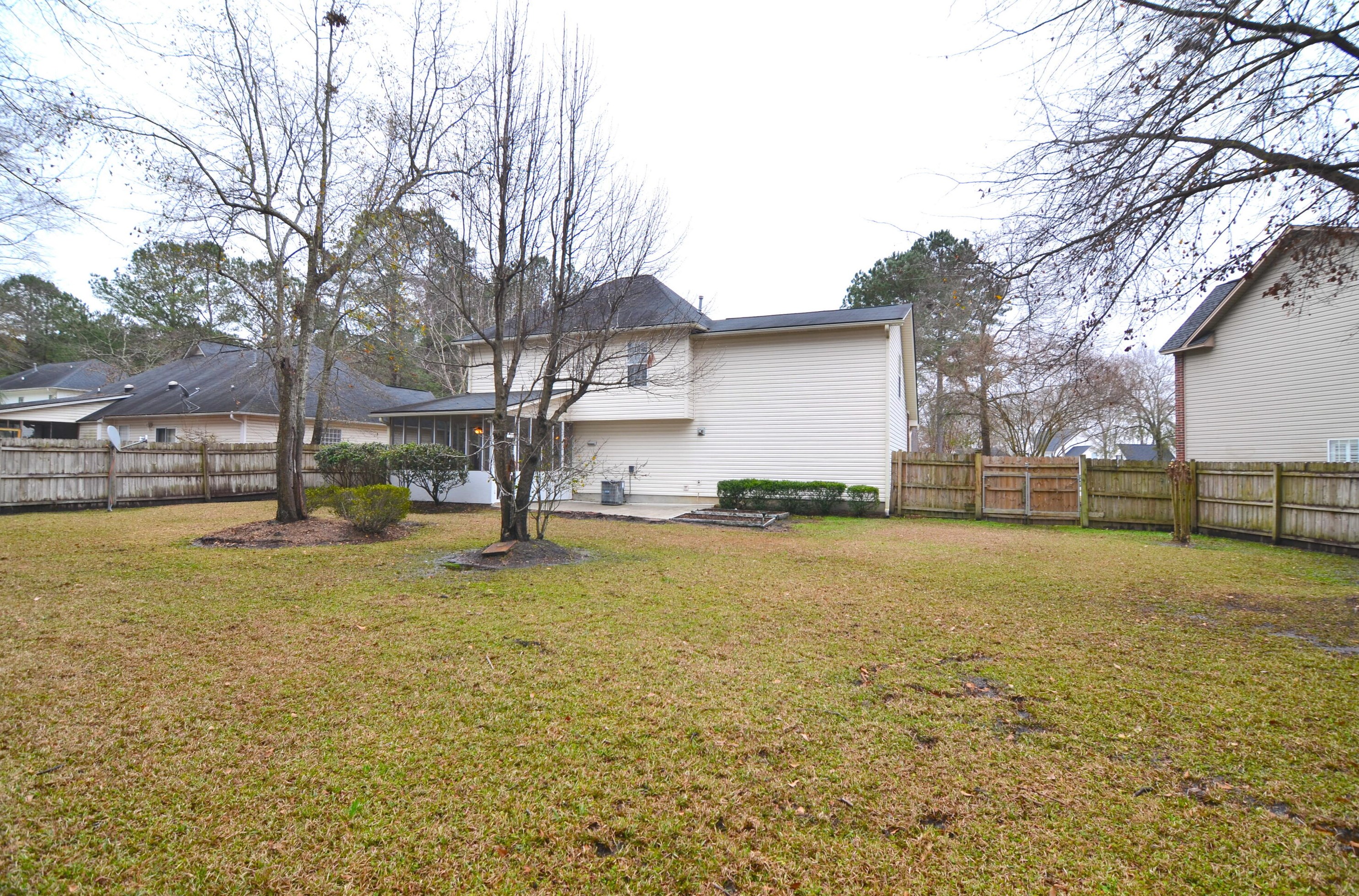 116 Jillian Cir, Charleston SC  29445-7180 exterior