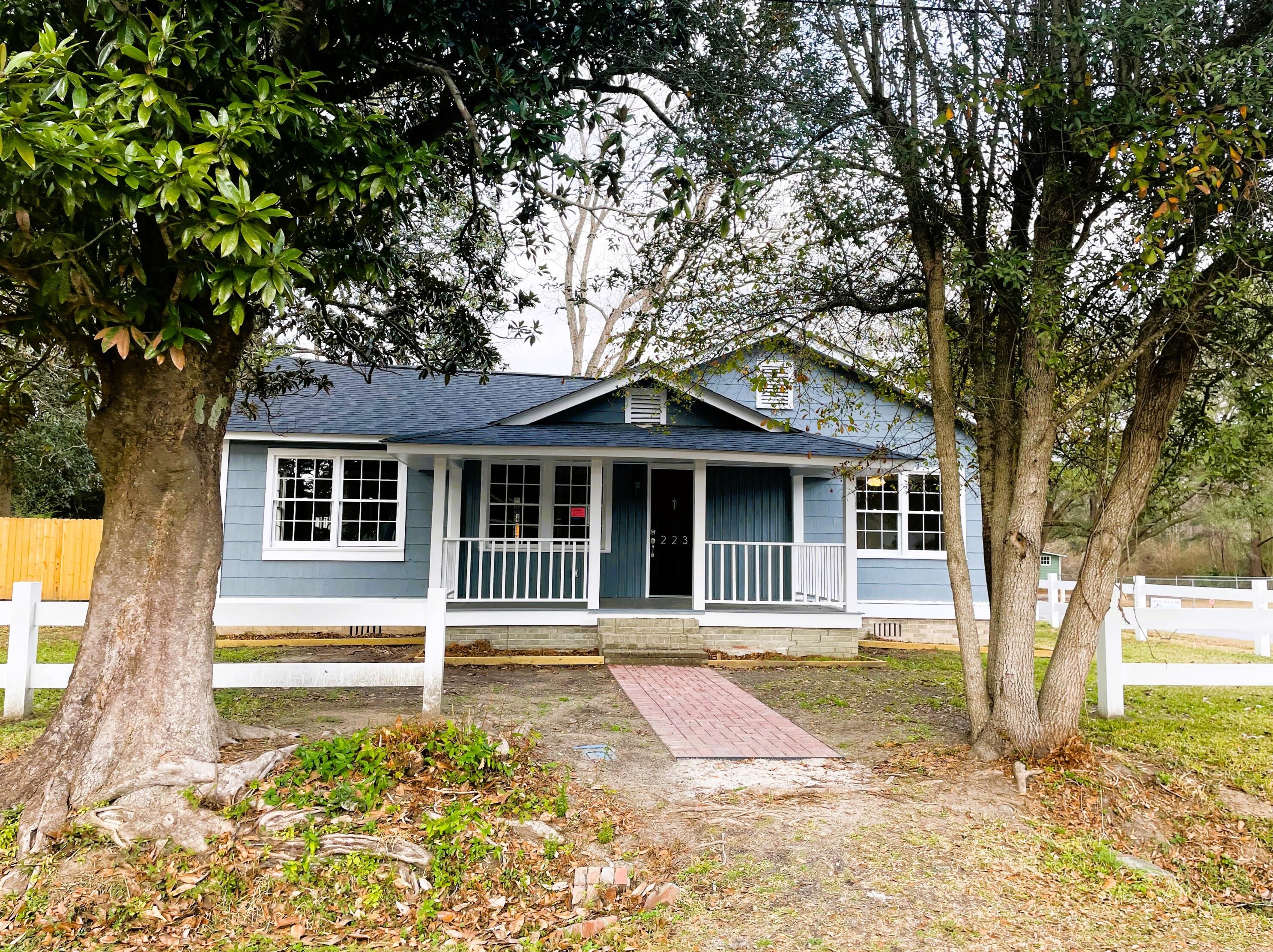 223 Hayden St, Walterboro SC  29488-4224 exterior
